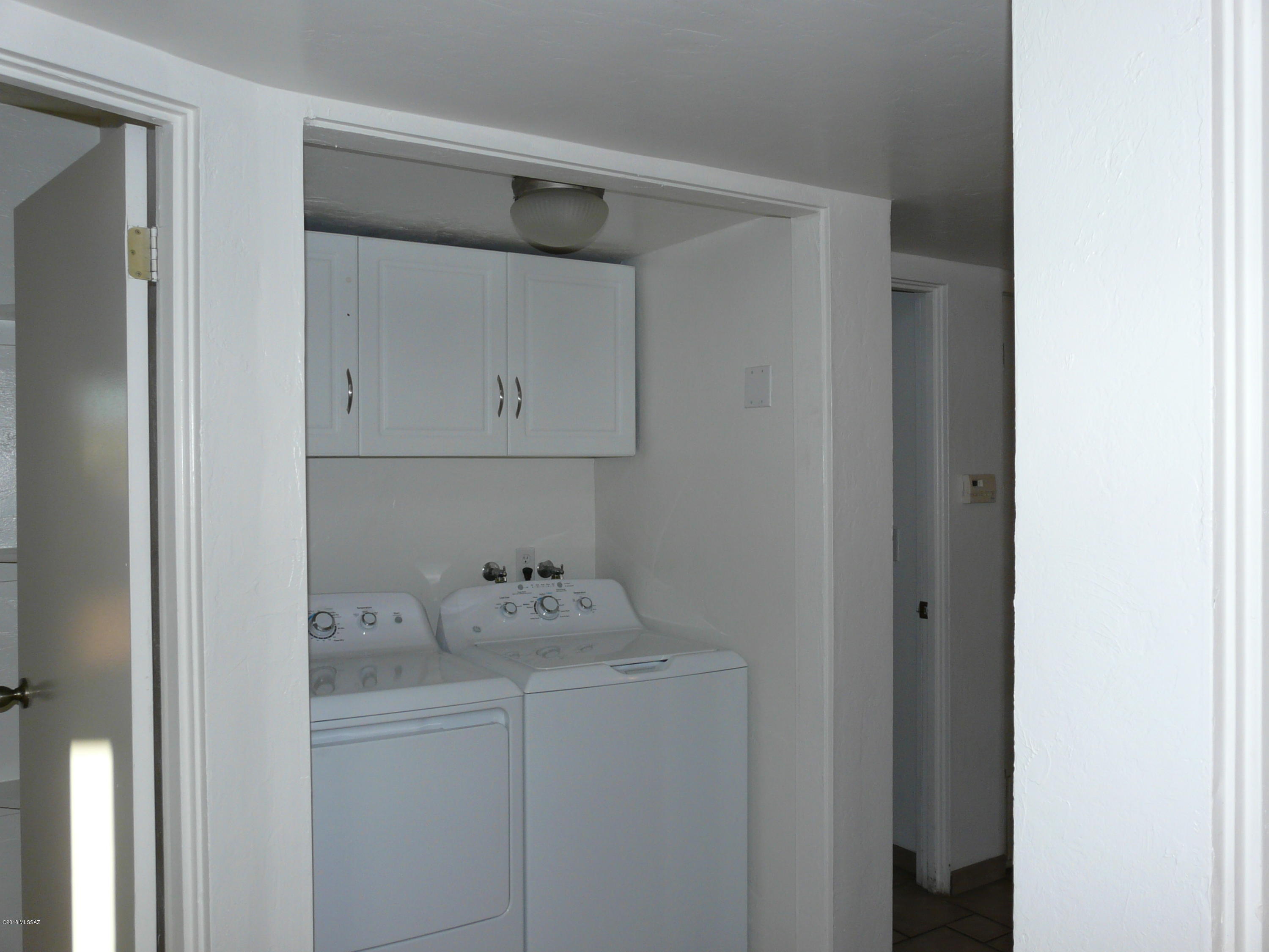 Madson Manor - Residential Lease