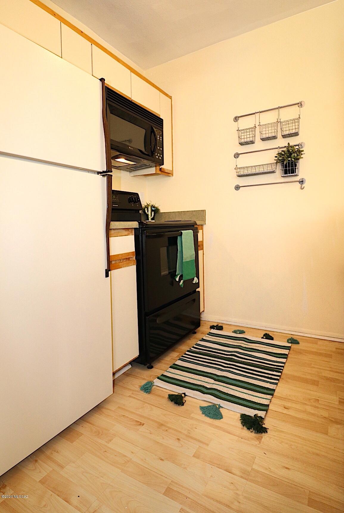 Coronado Place Condominiums II (Units 37-158) - Residential