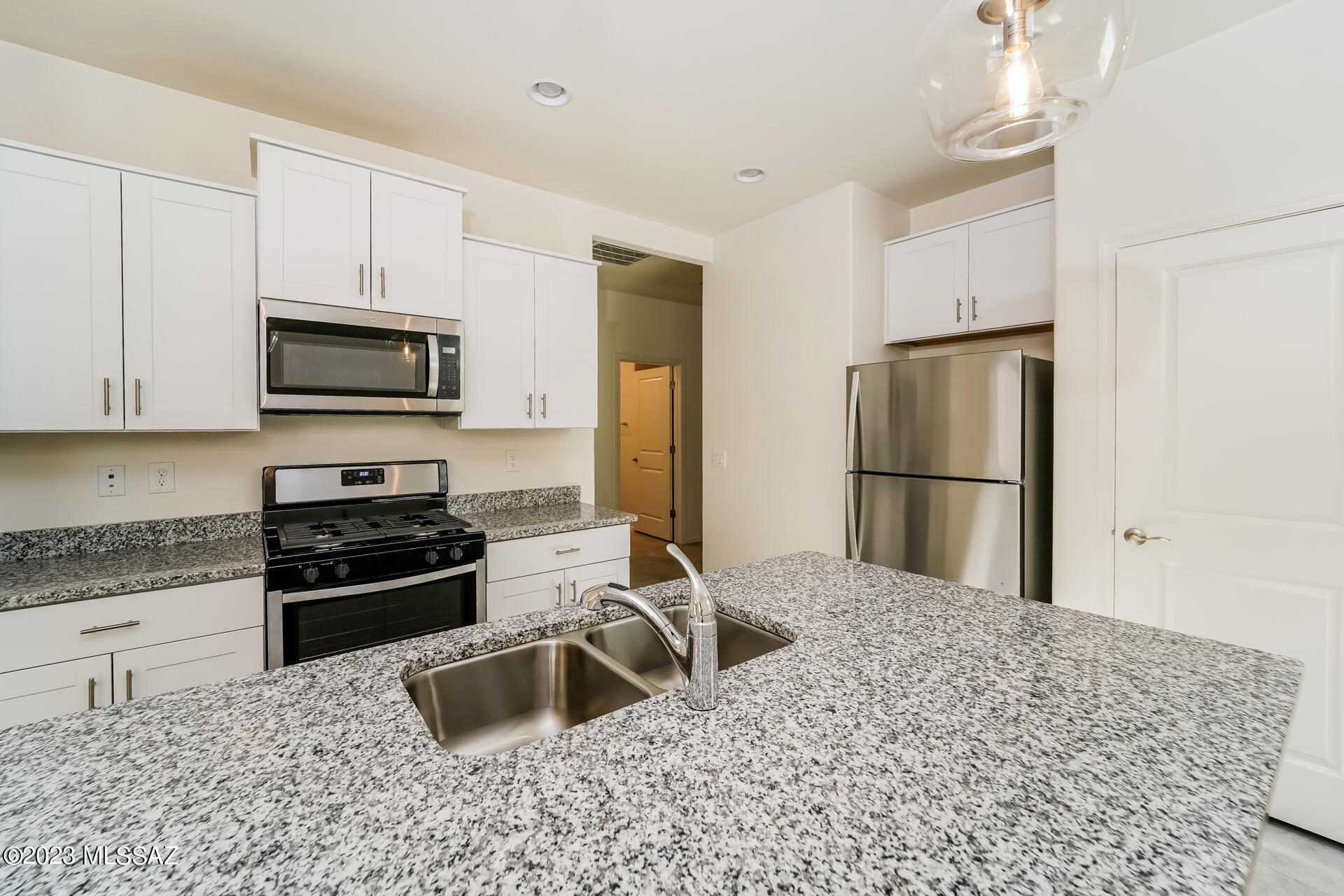 Gladden Farms BLK 10 (1-84) - Residential Lease