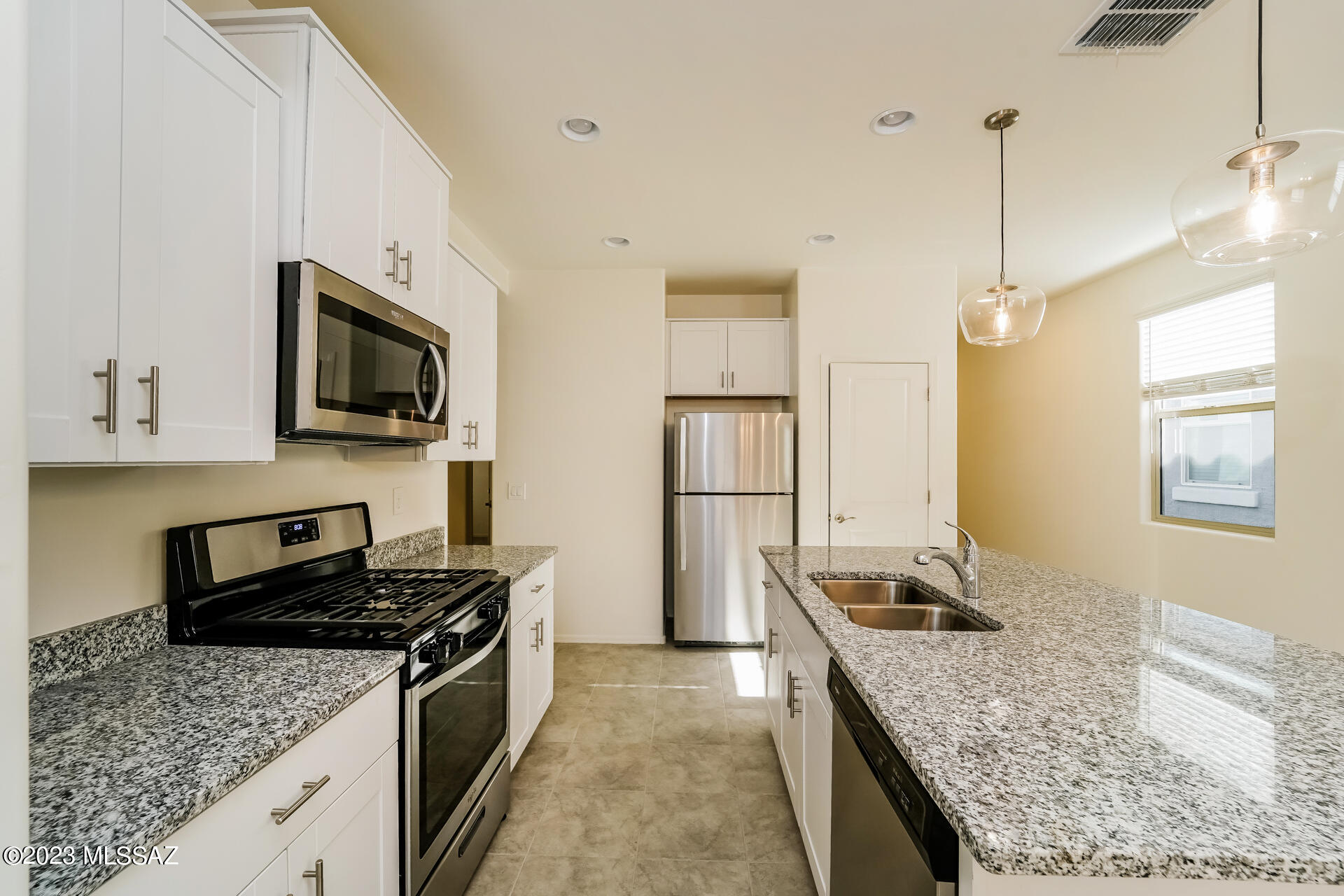 Gladden Farms BLK 10 (1-84) - Residential Lease
