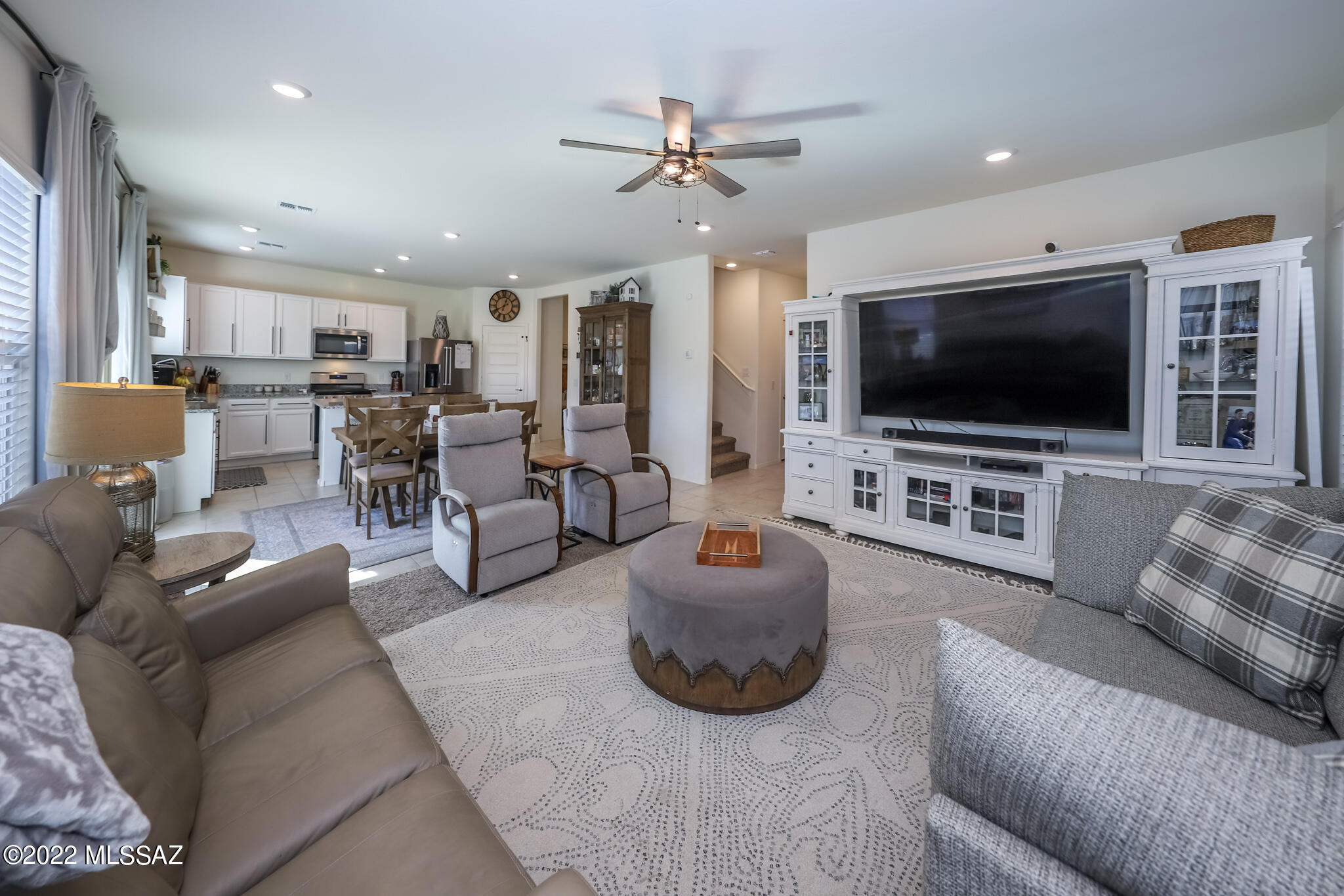 Saguaro Bloom SQ20180540069 - Residential