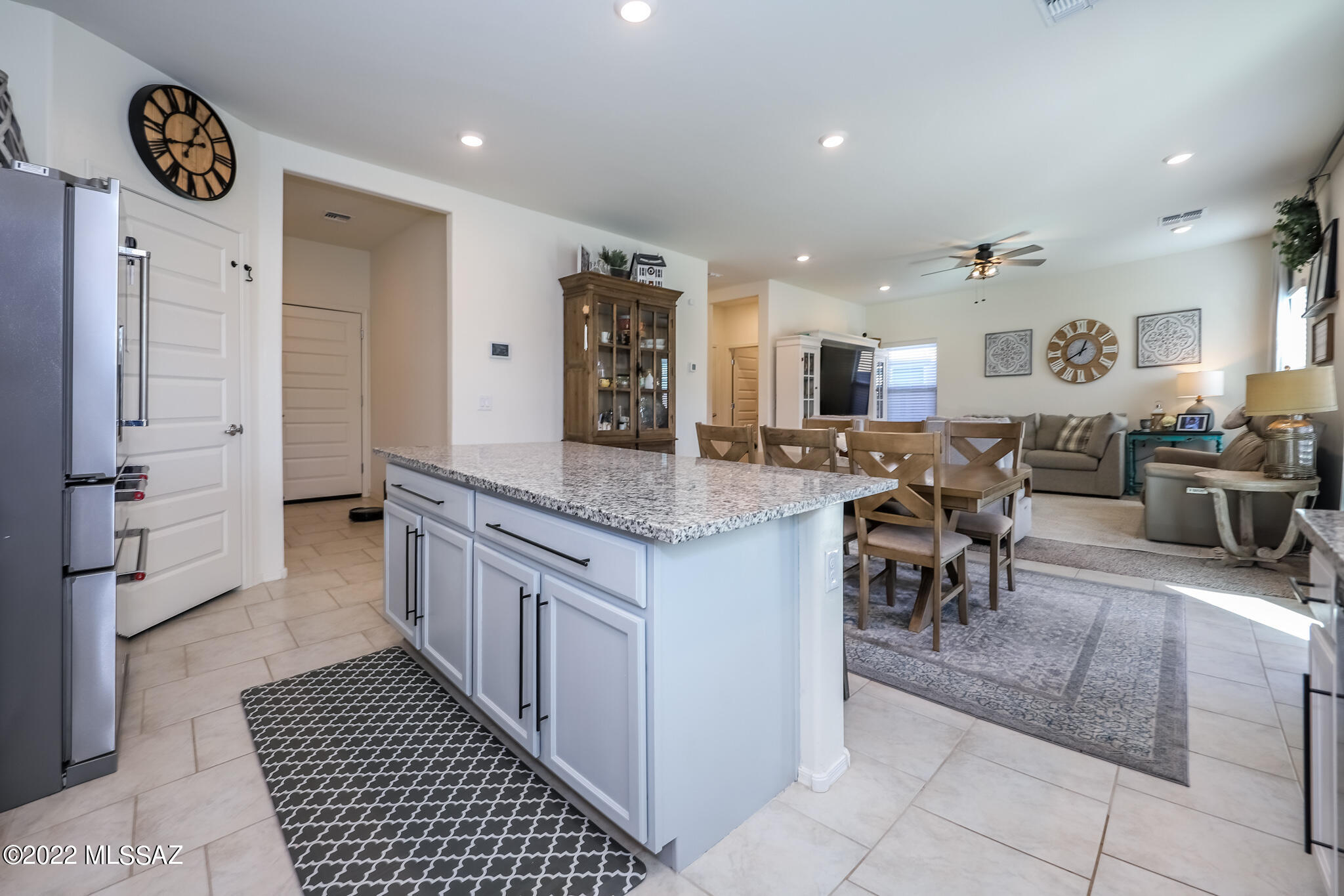 Saguaro Bloom SQ20180540069 - Residential
