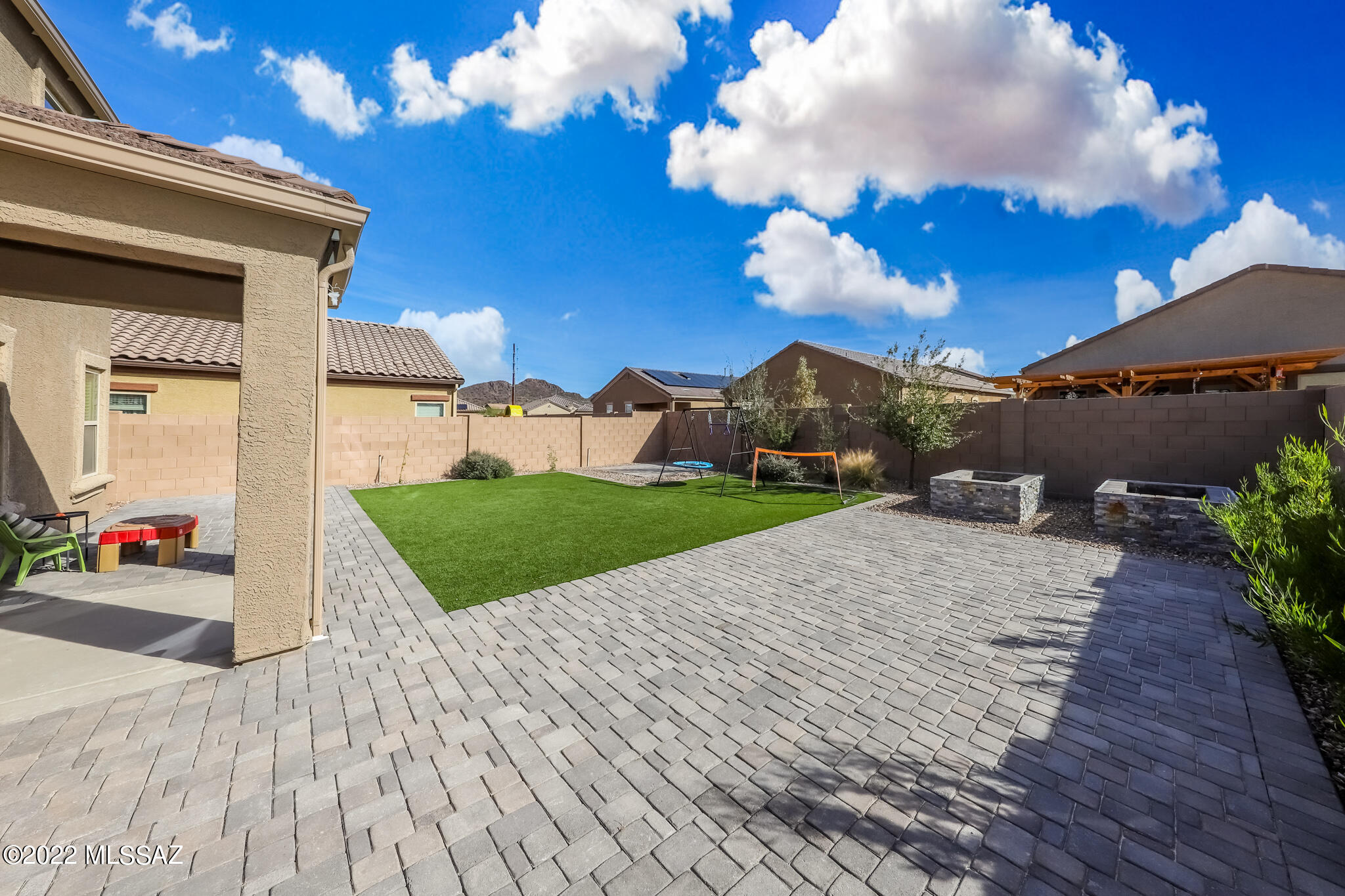 Saguaro Bloom SQ20180540069 - Residential