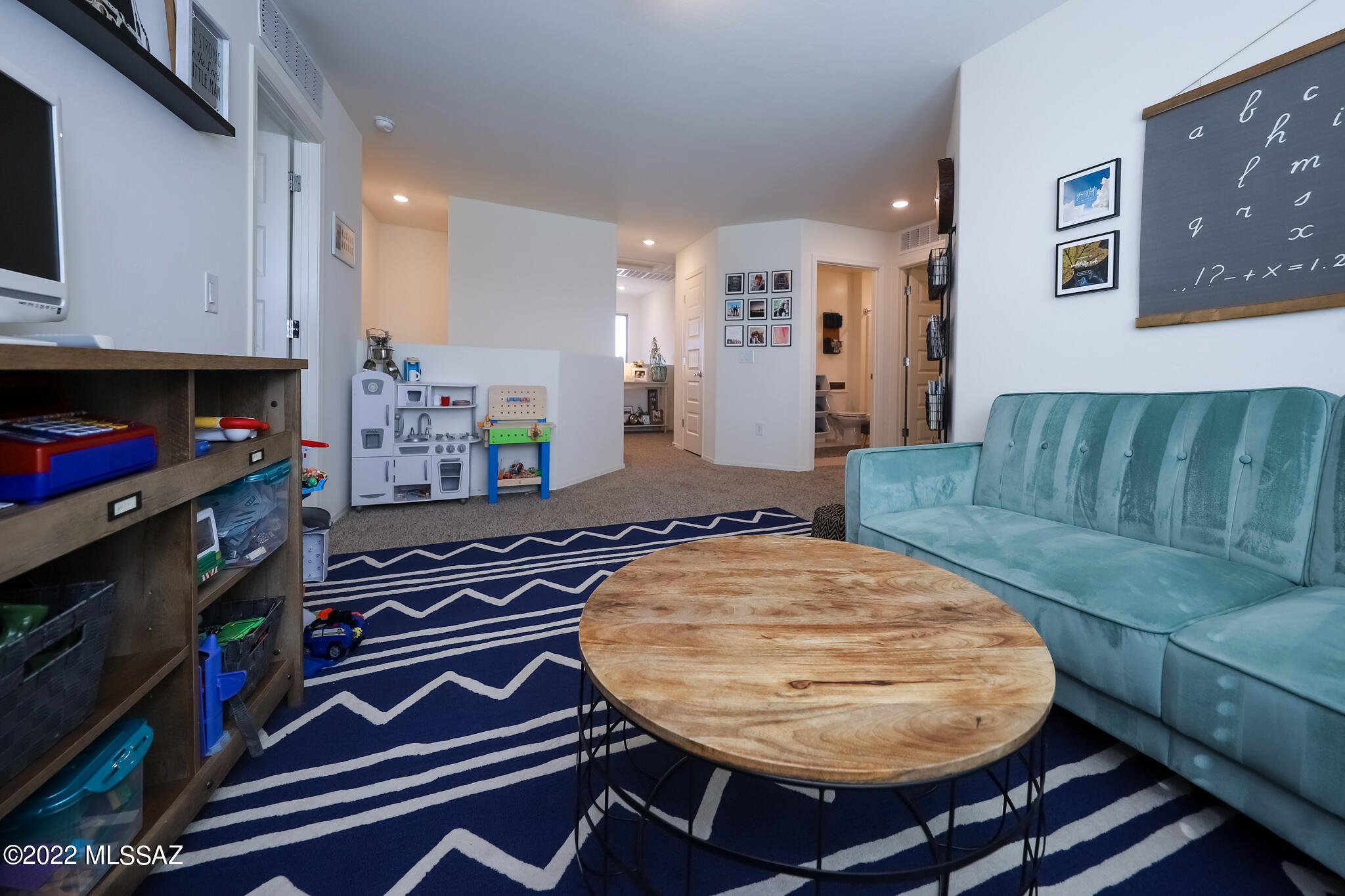 Saguaro Bloom SQ20180540069 - Residential