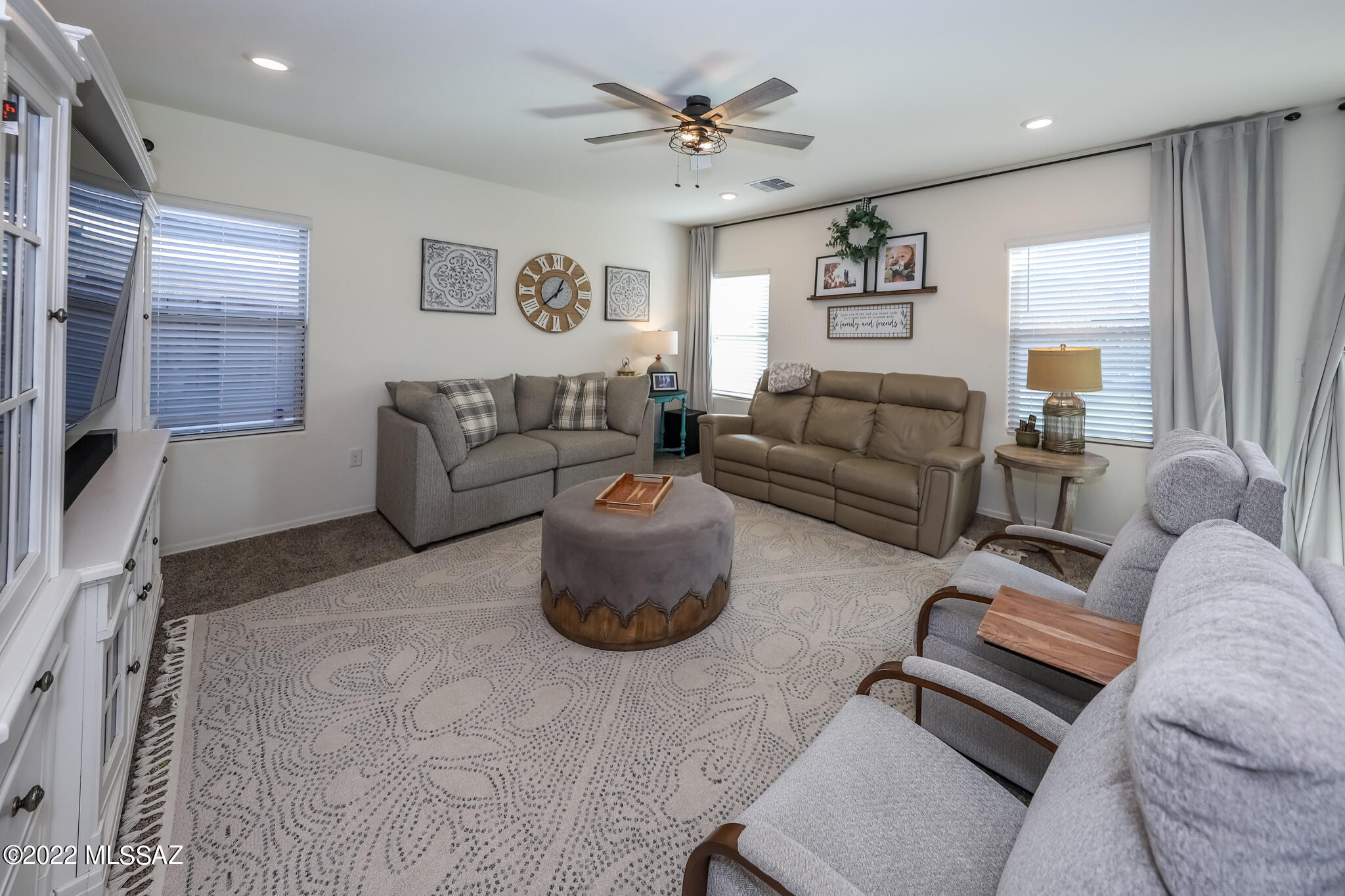 Saguaro Bloom SQ20180540069 - Residential