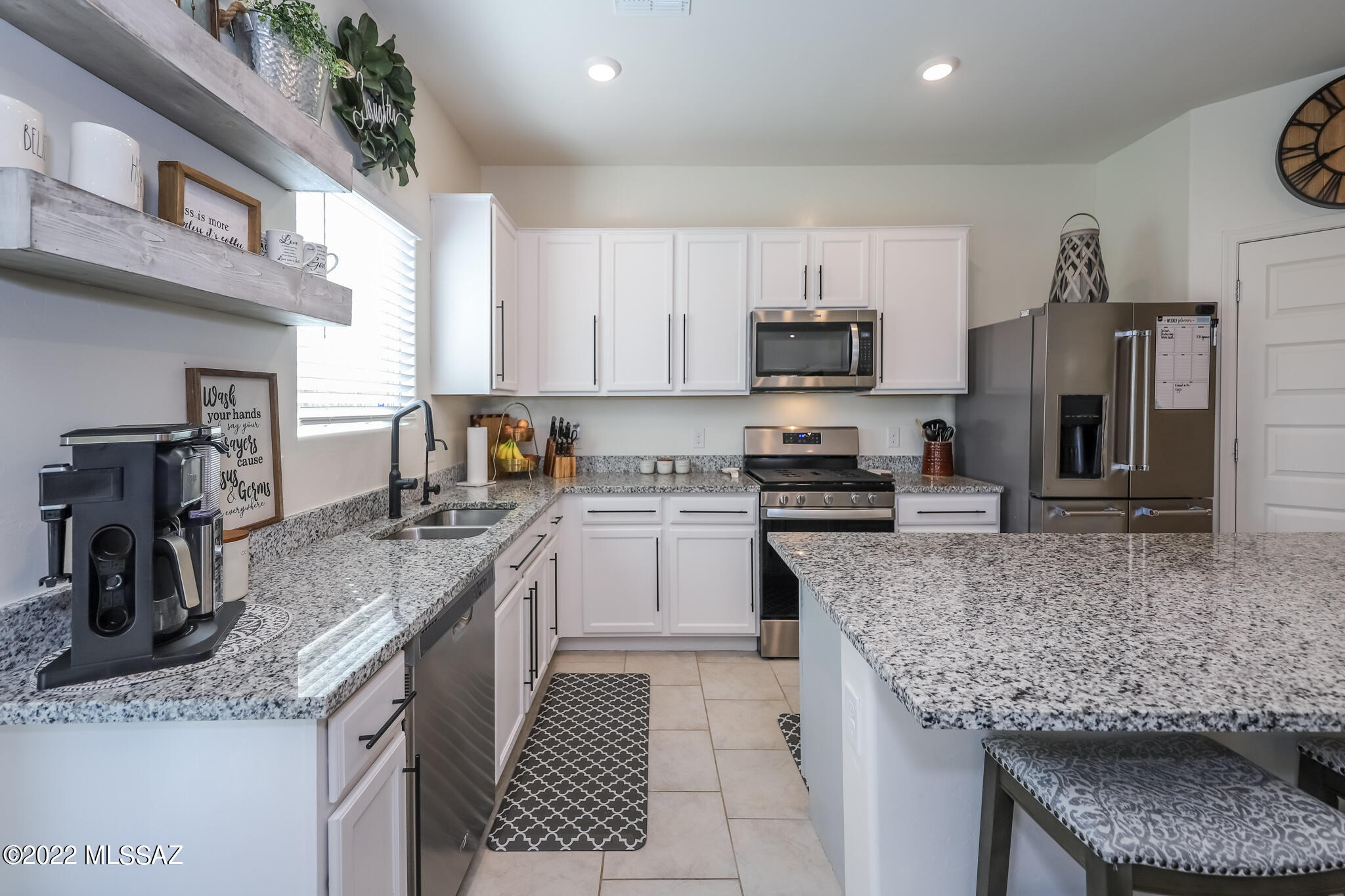 Saguaro Bloom SQ20180540069 - Residential