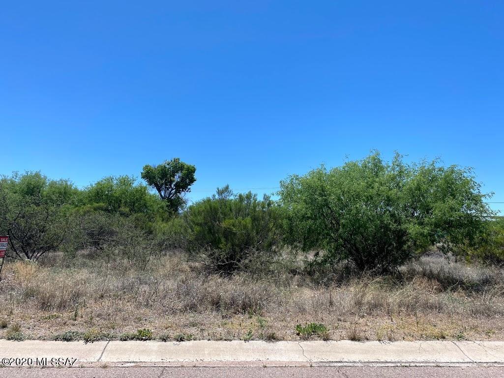 Great location, great mountain view. Flat usable commercial lot across the street from La Bocanita restaurant.

Make an offer before it sells!

Zoned -1 (Check with county to ask if your type of business is allowed on this parcel.