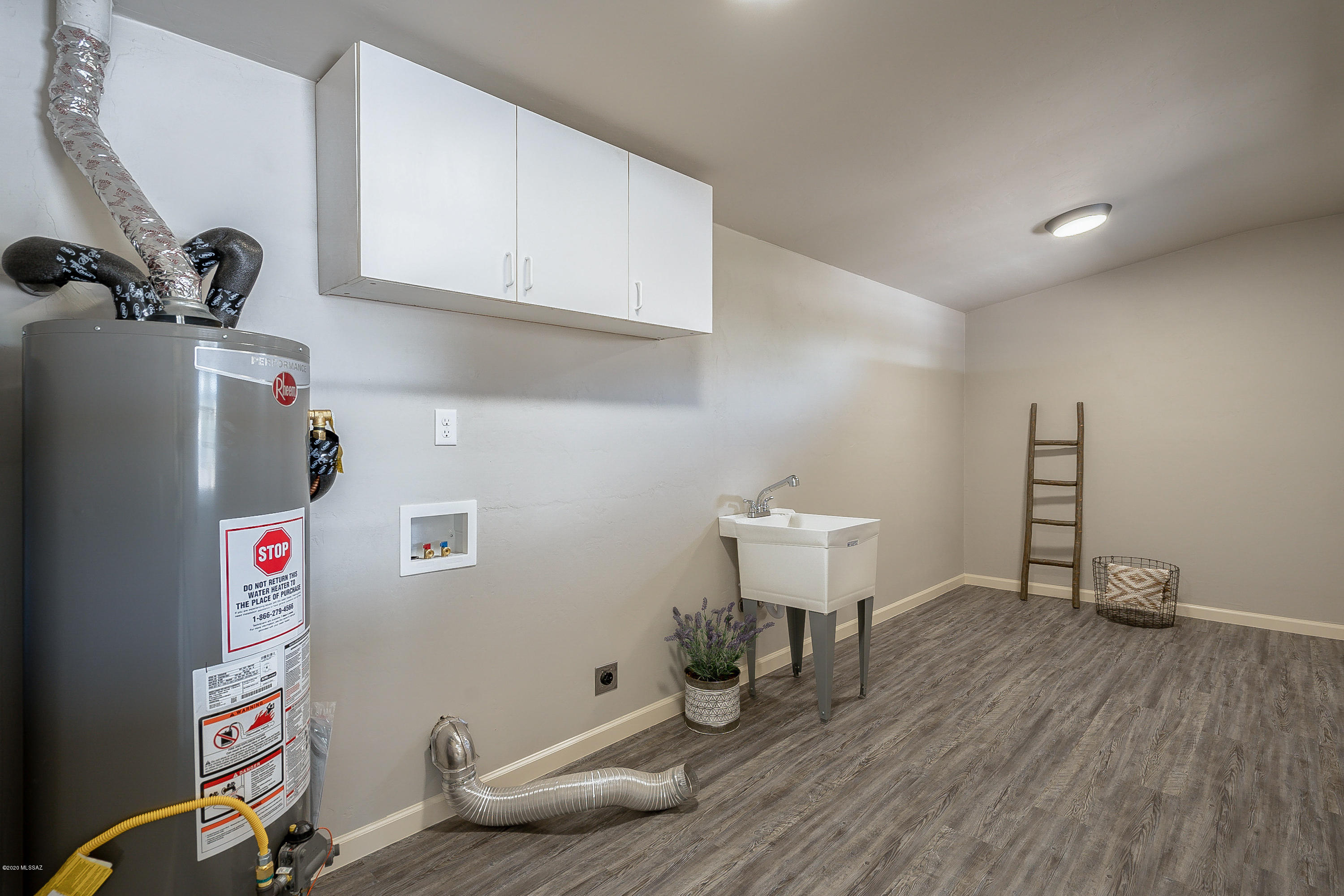 Casas Adobes Park (416-540) - Residential