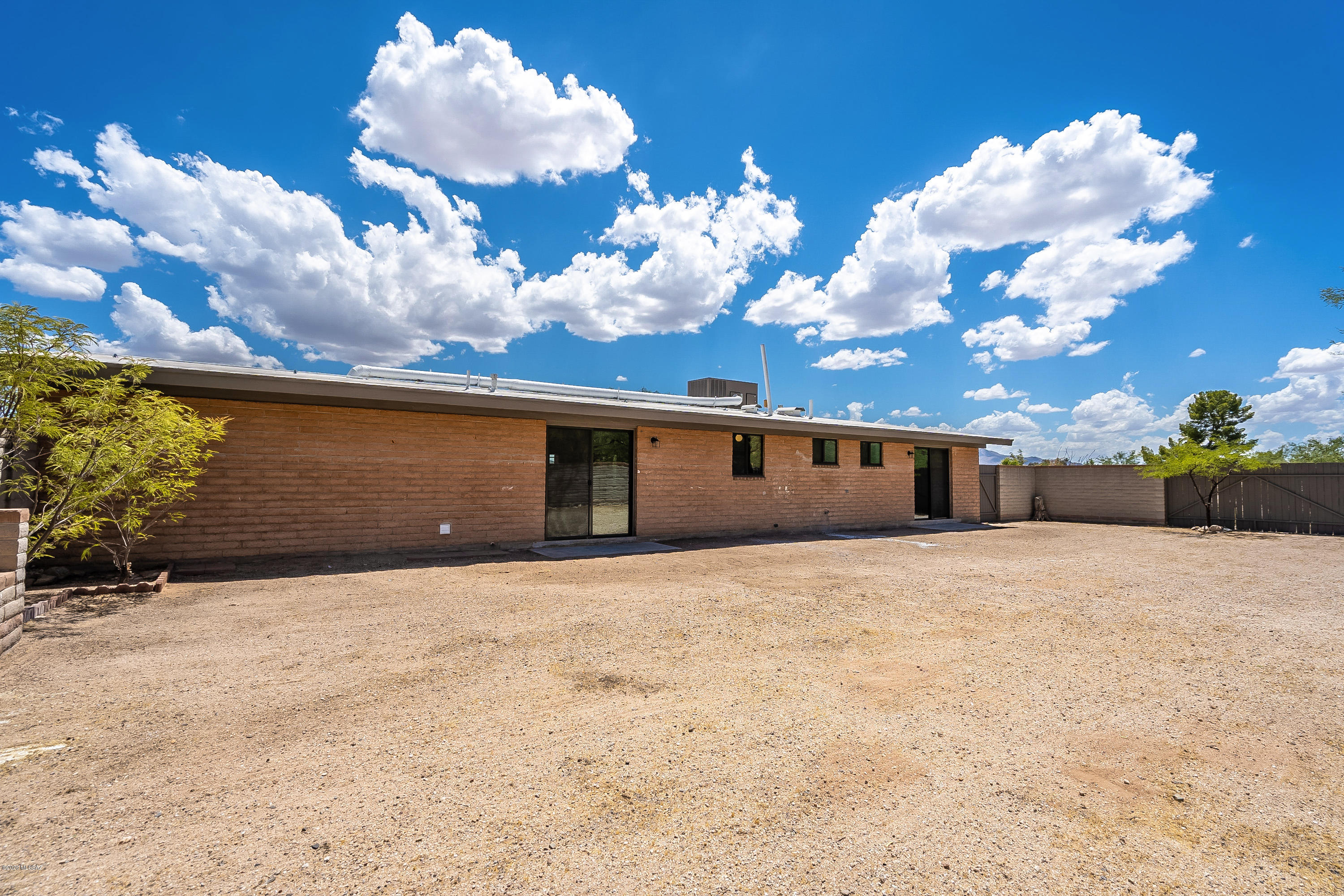 Casas Adobes Park (416-540) - Residential