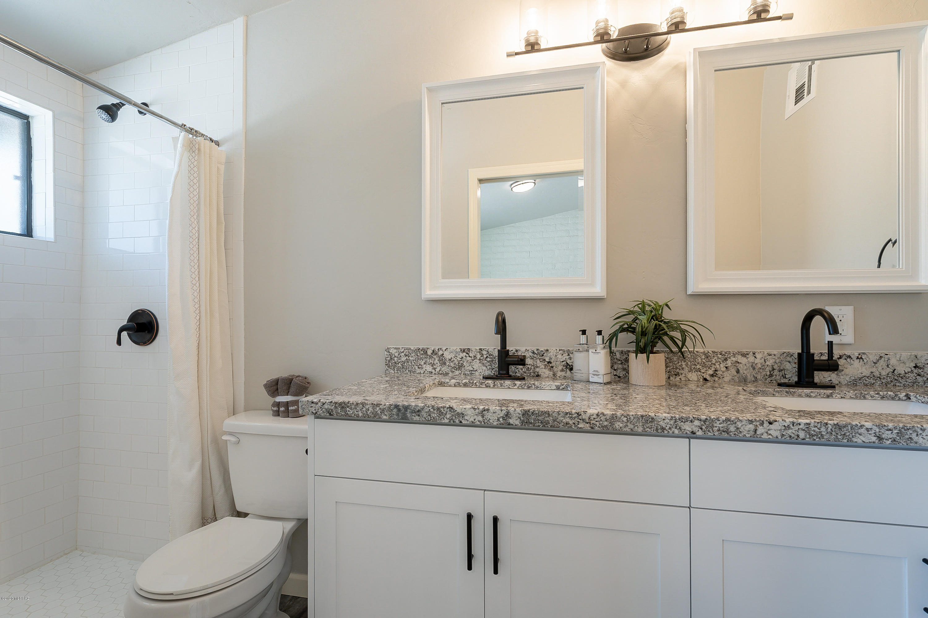 Casas Adobes Park (416-540) - Residential