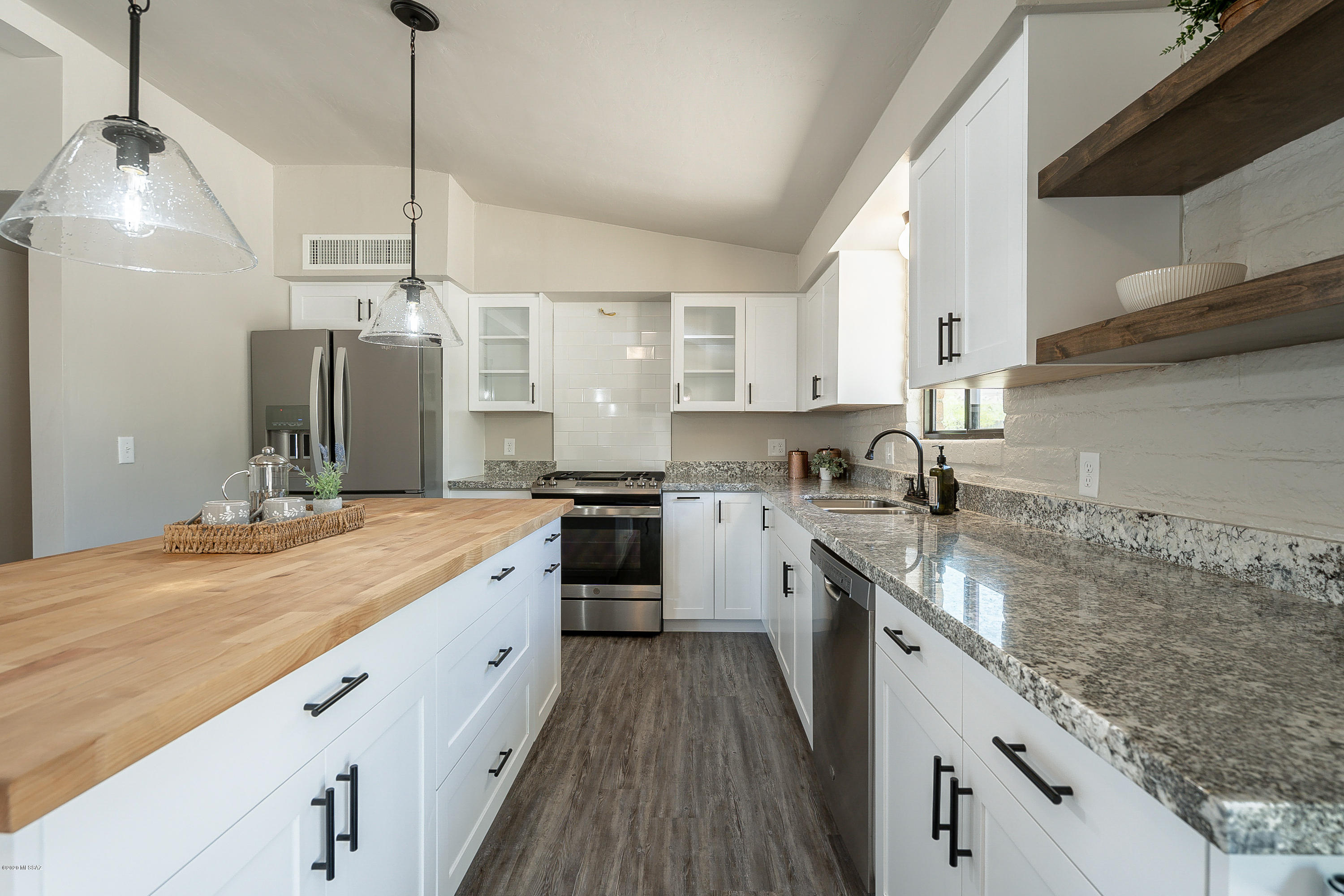 Casas Adobes Park (416-540) - Residential