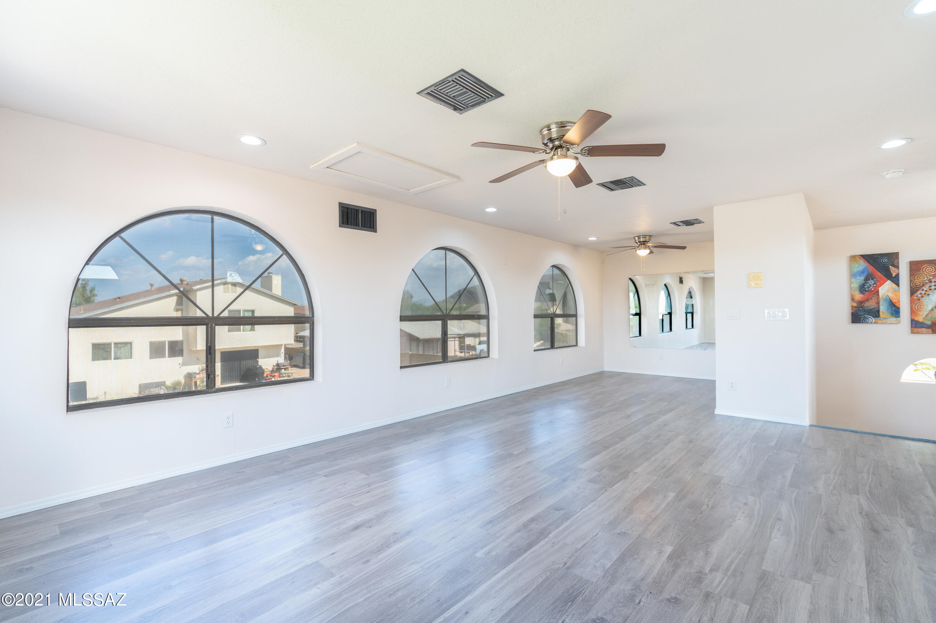 Mission West (1-370) - Residential