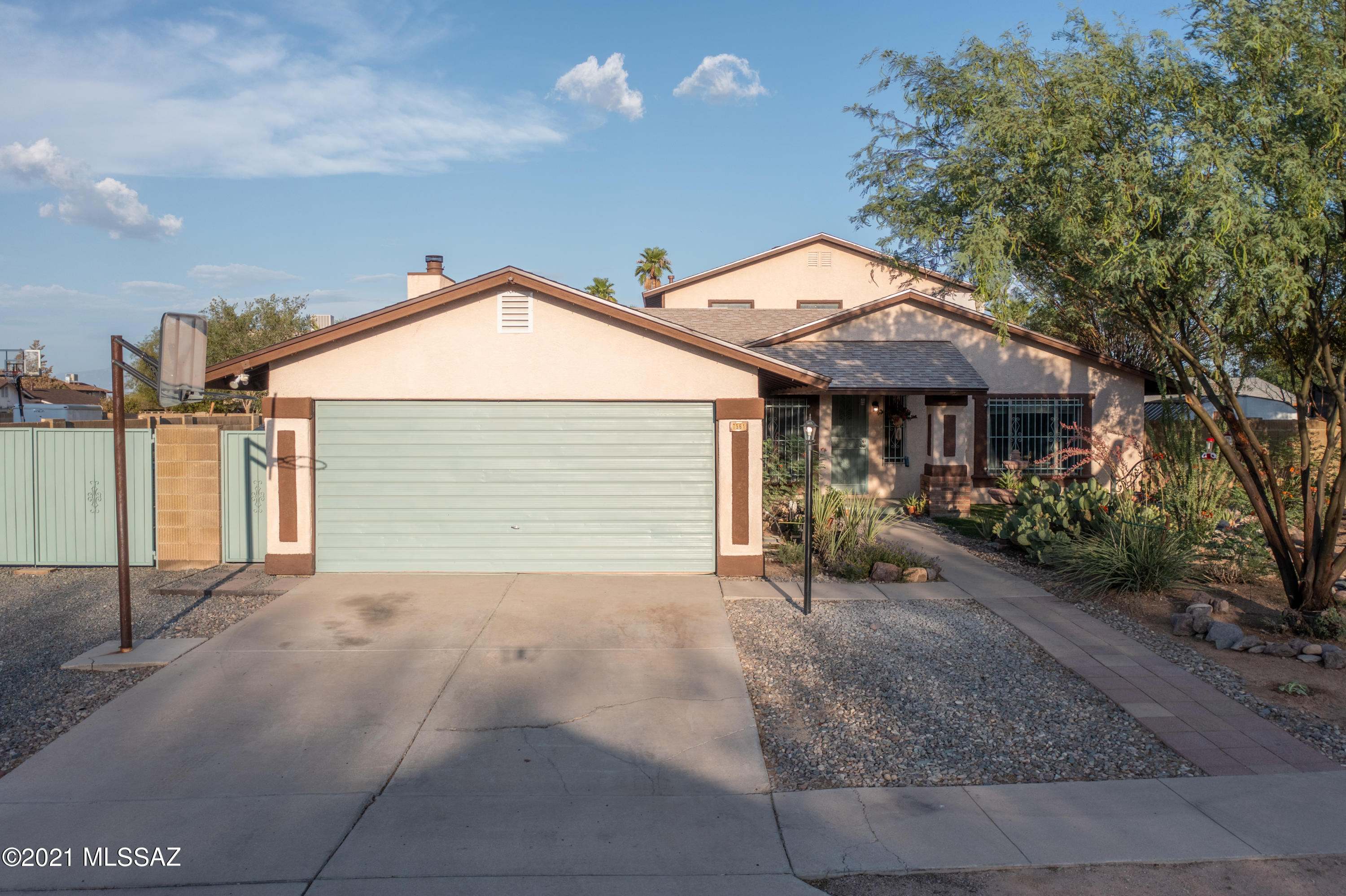 Mission West (1-370) - Residential