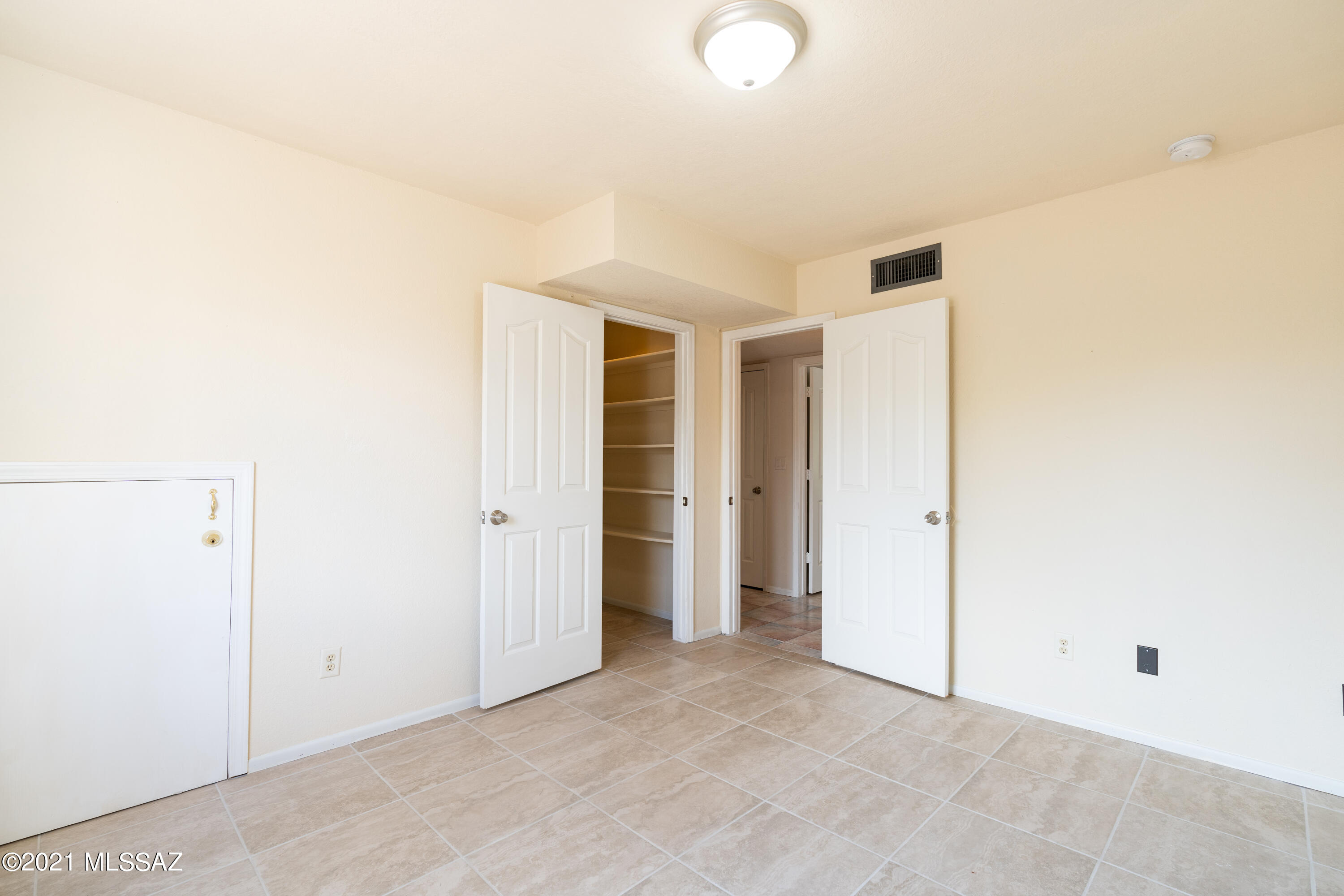 Mission West (1-370) - Residential
