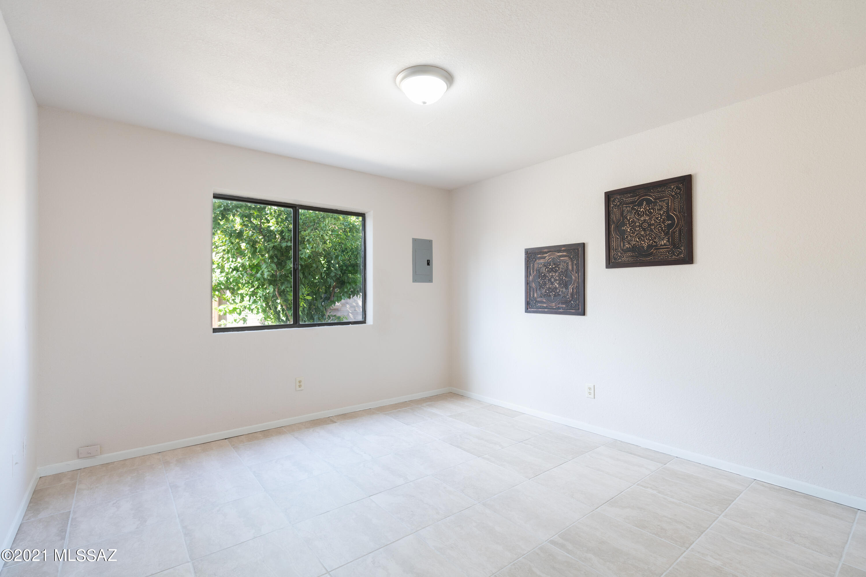 Mission West (1-370) - Residential