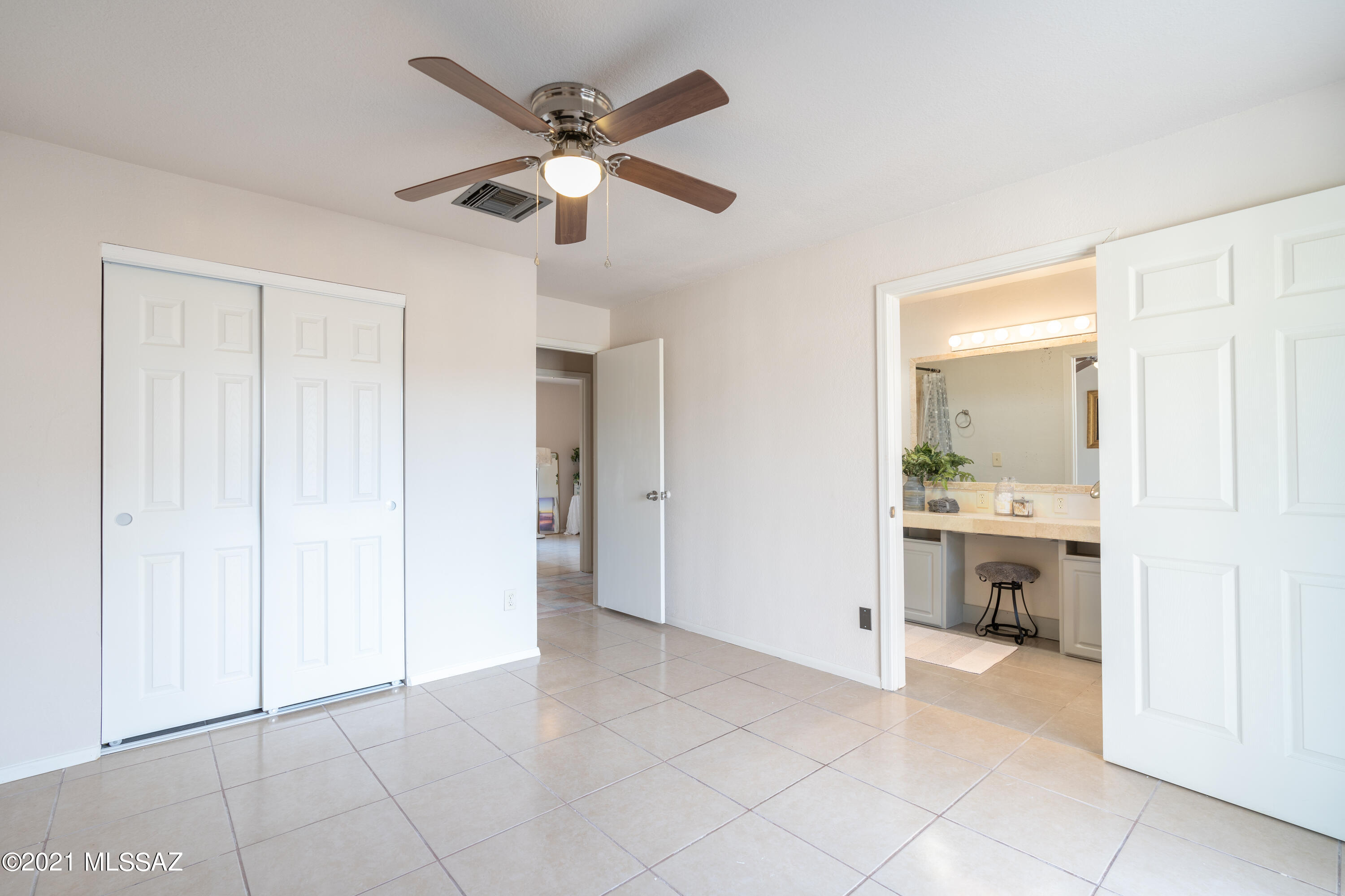 Mission West (1-370) - Residential