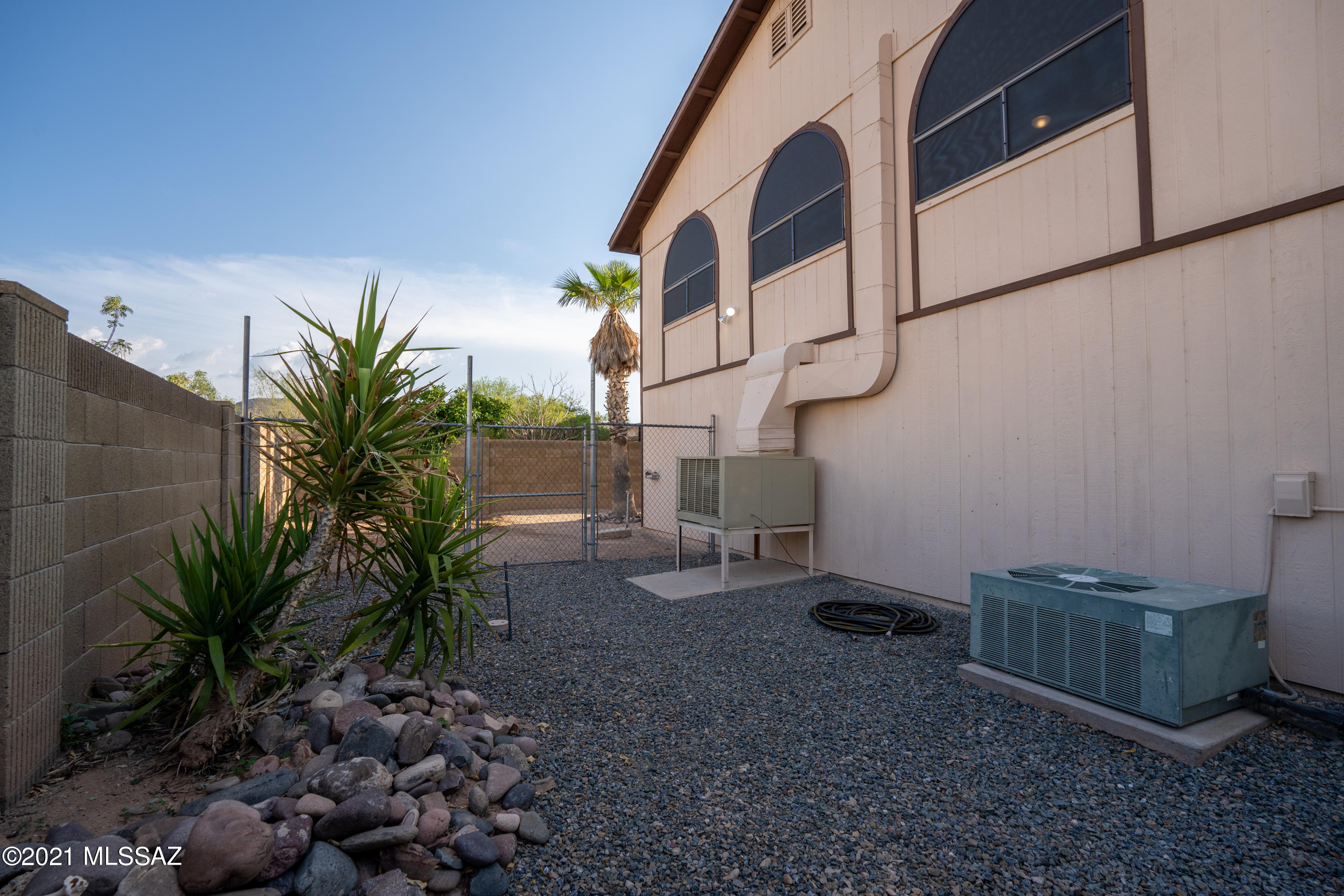 Mission West (1-370) - Residential