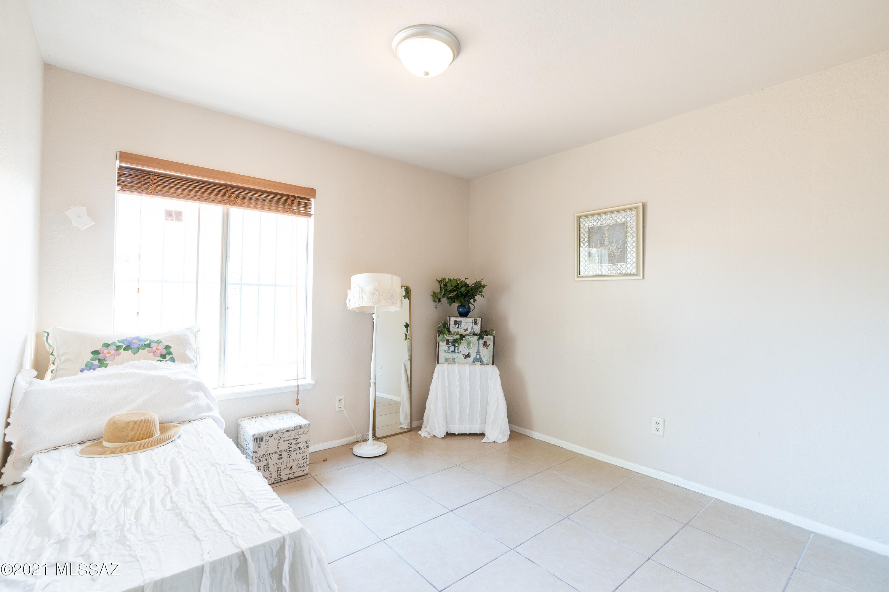 Mission West (1-370) - Residential