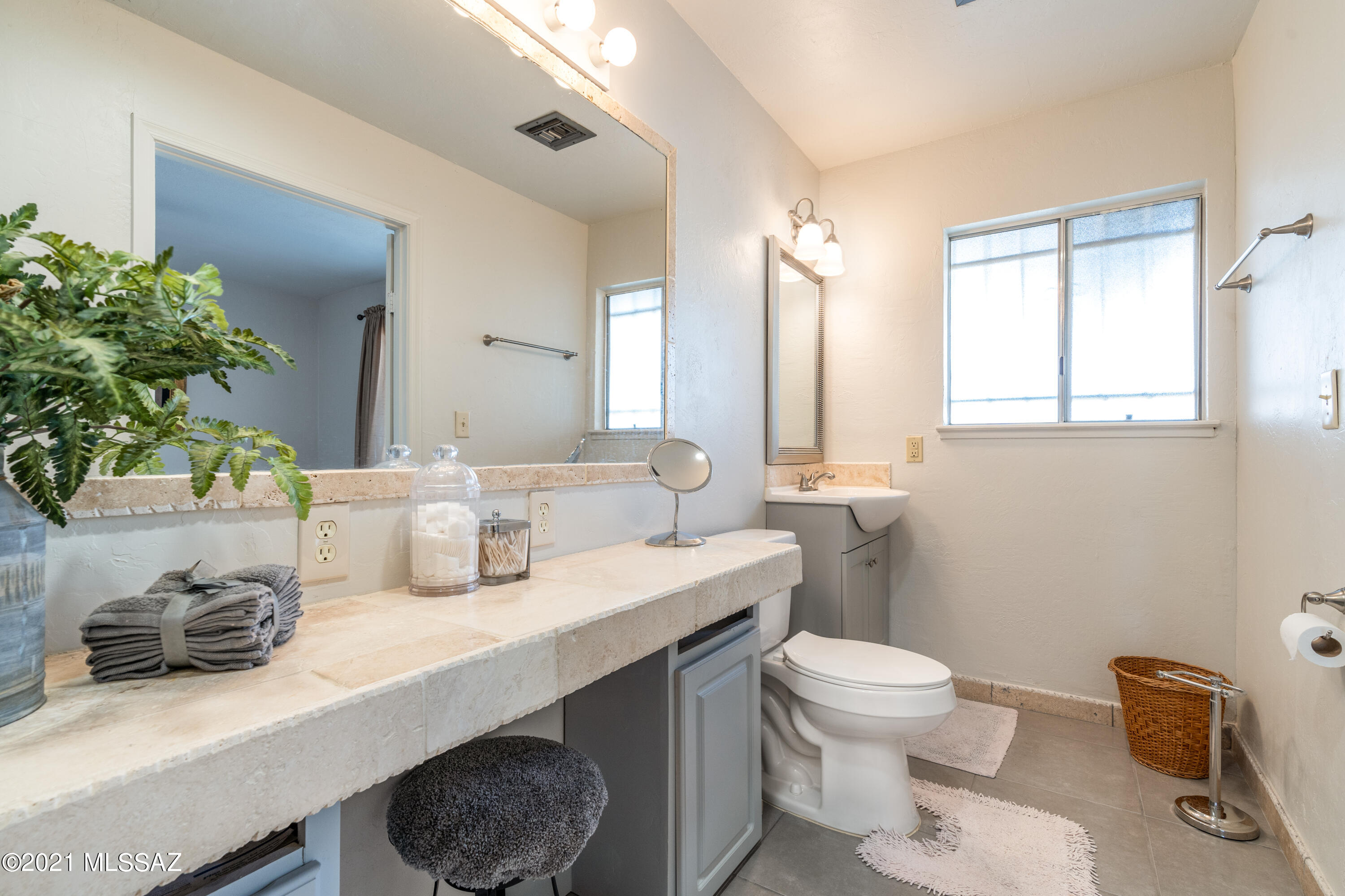 Mission West (1-370) - Residential