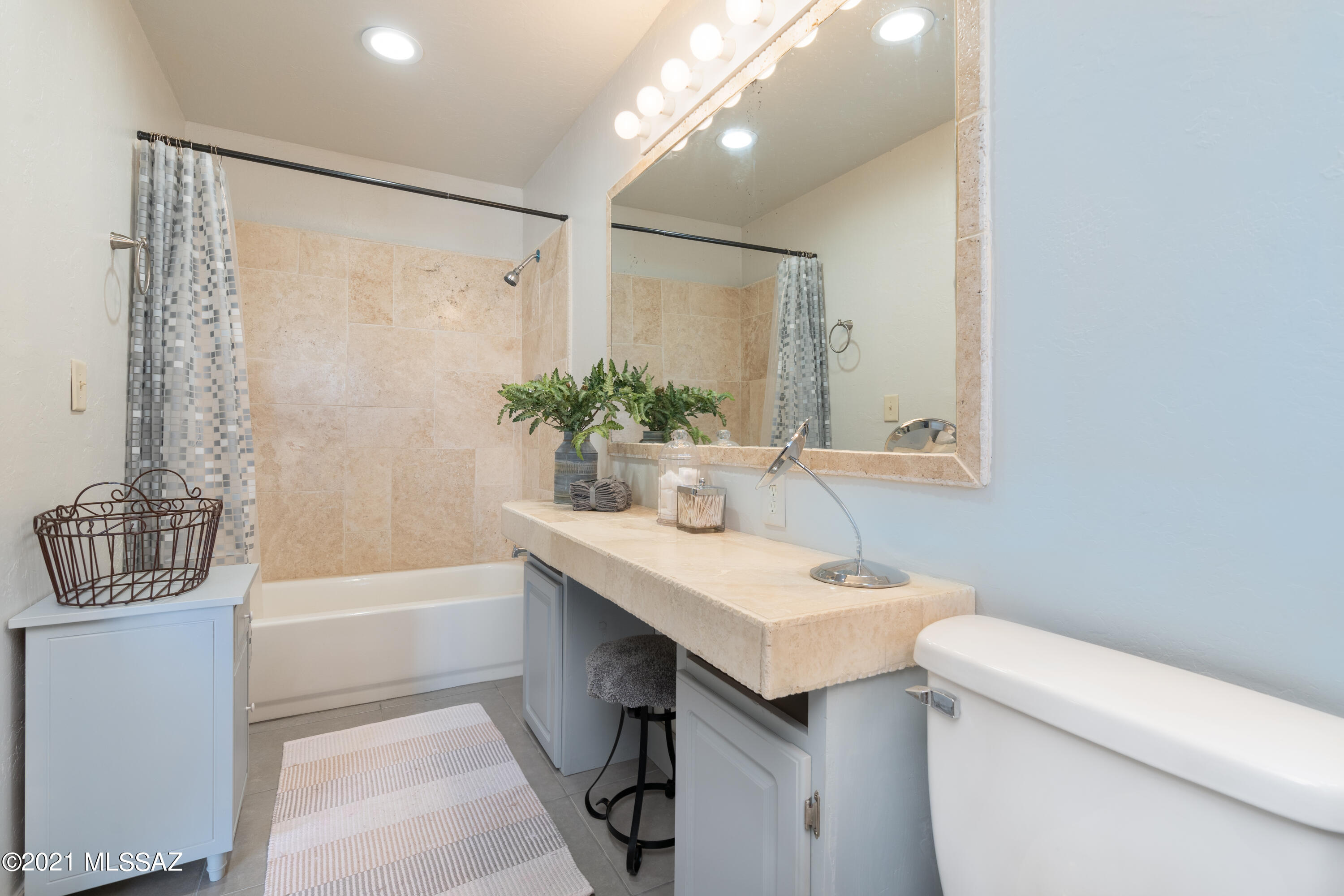 Mission West (1-370) - Residential