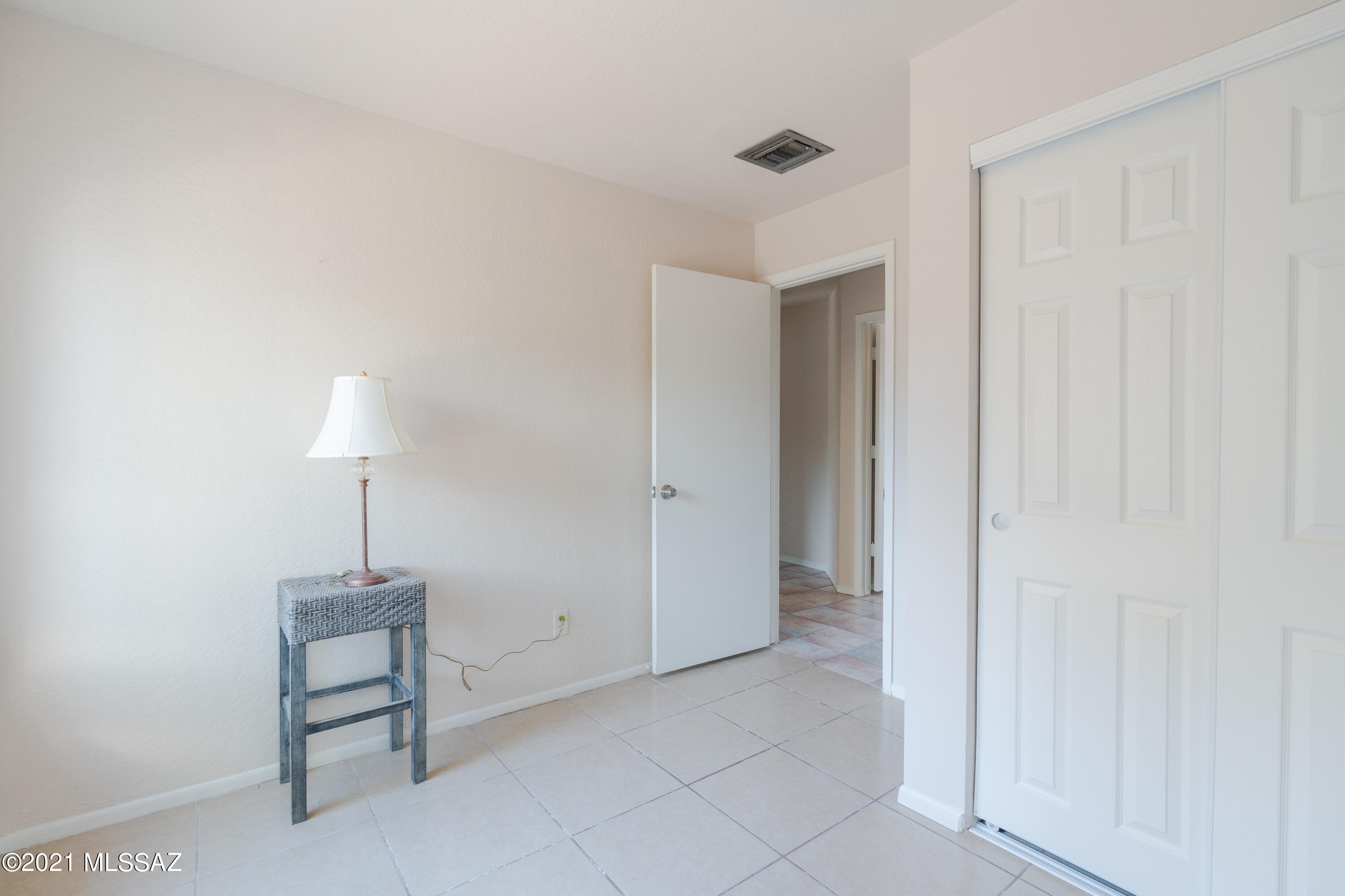 Mission West (1-370) - Residential
