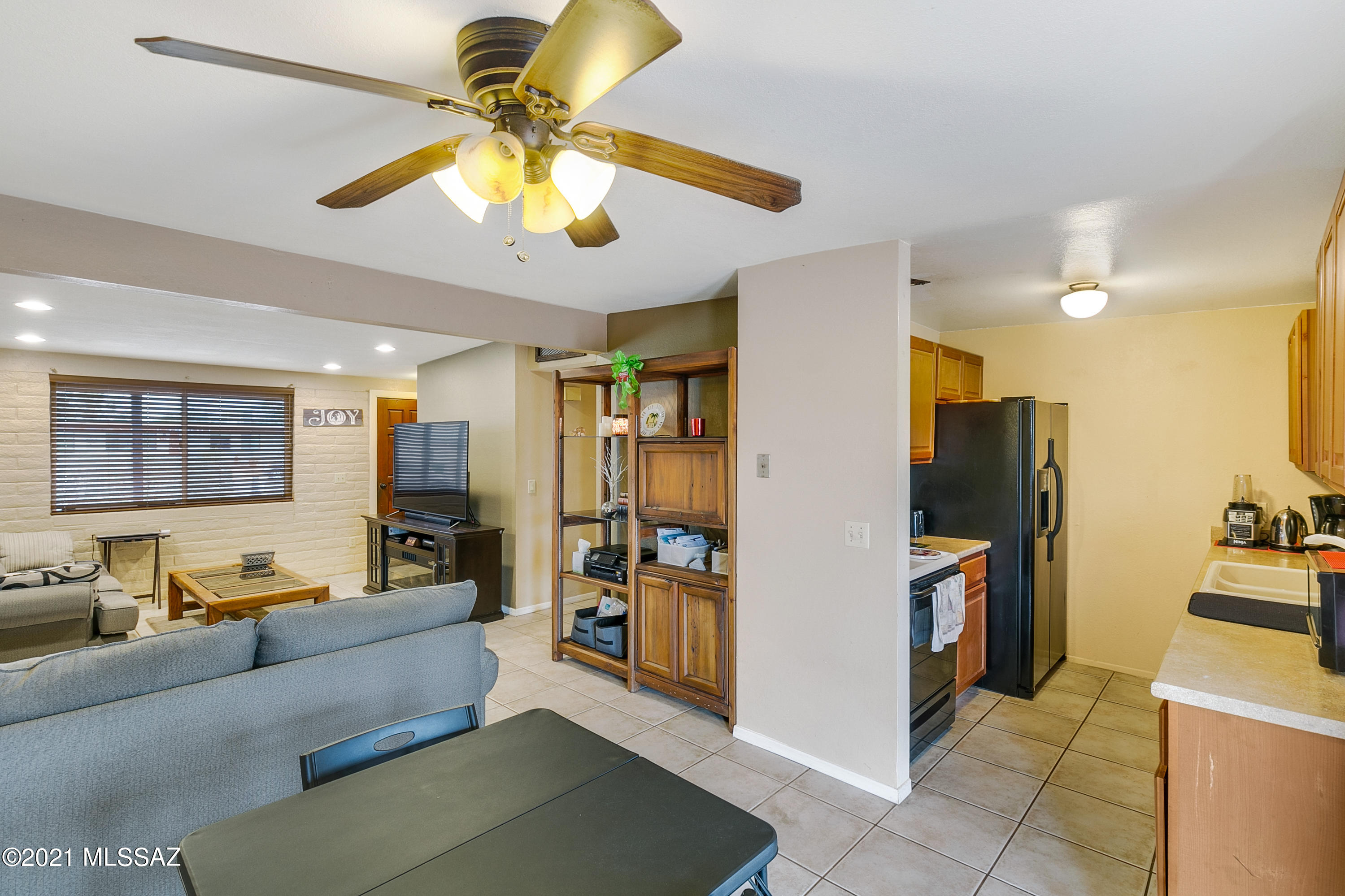 Casas Adobes Park (277-415) - Residential
