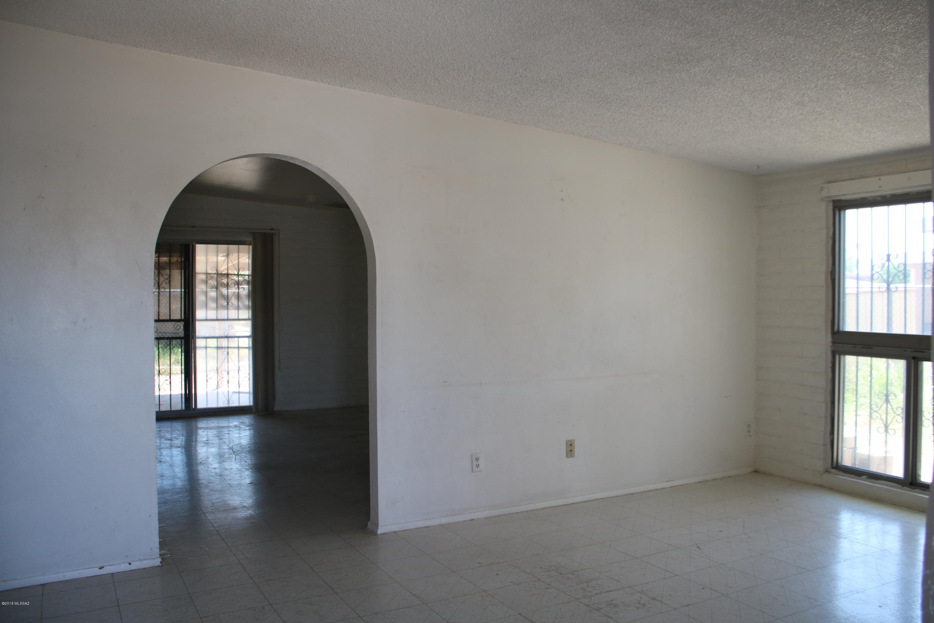 Mission Manor NO. 5 - Residential