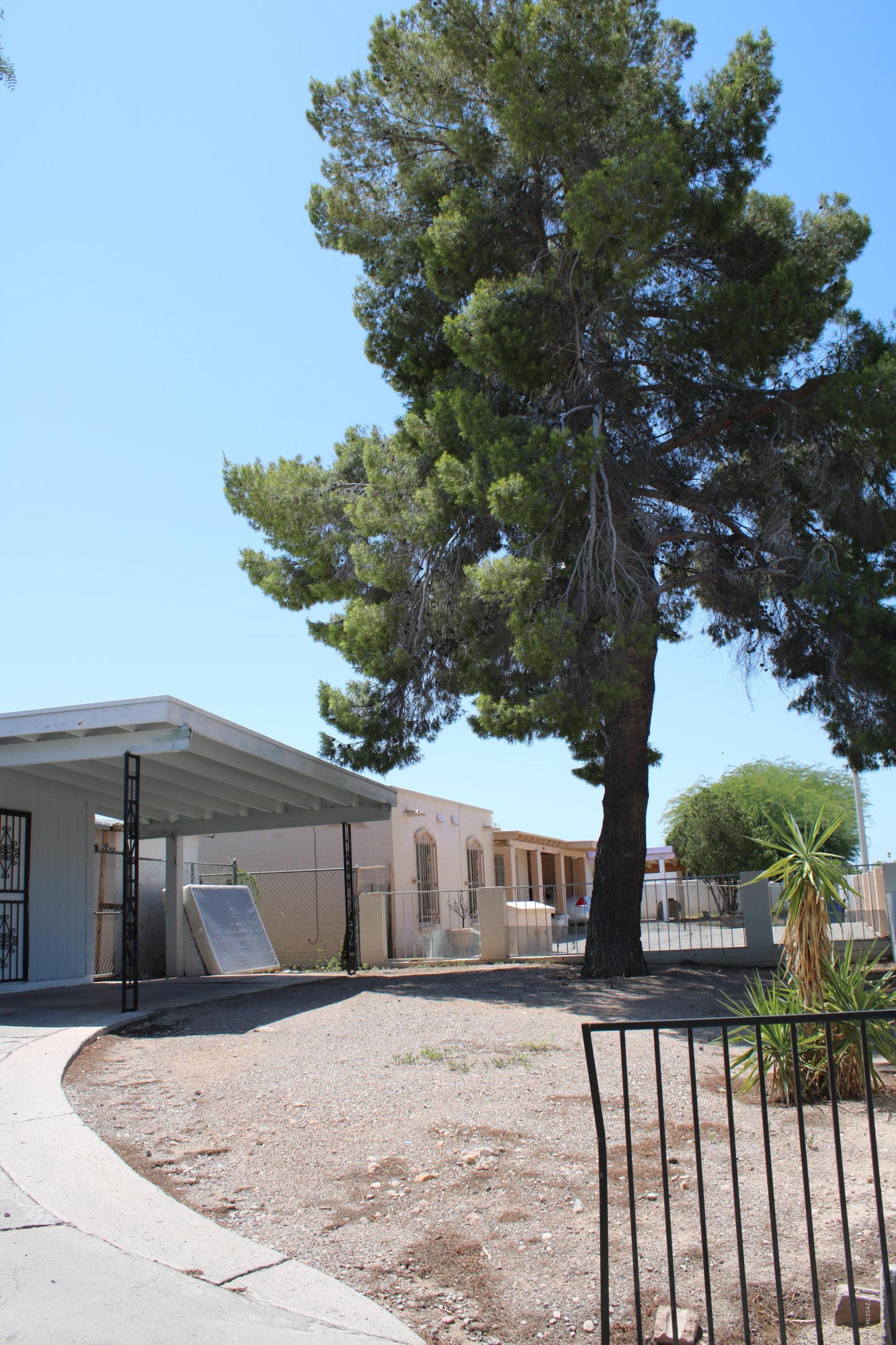 Mission Manor NO. 5 - Residential