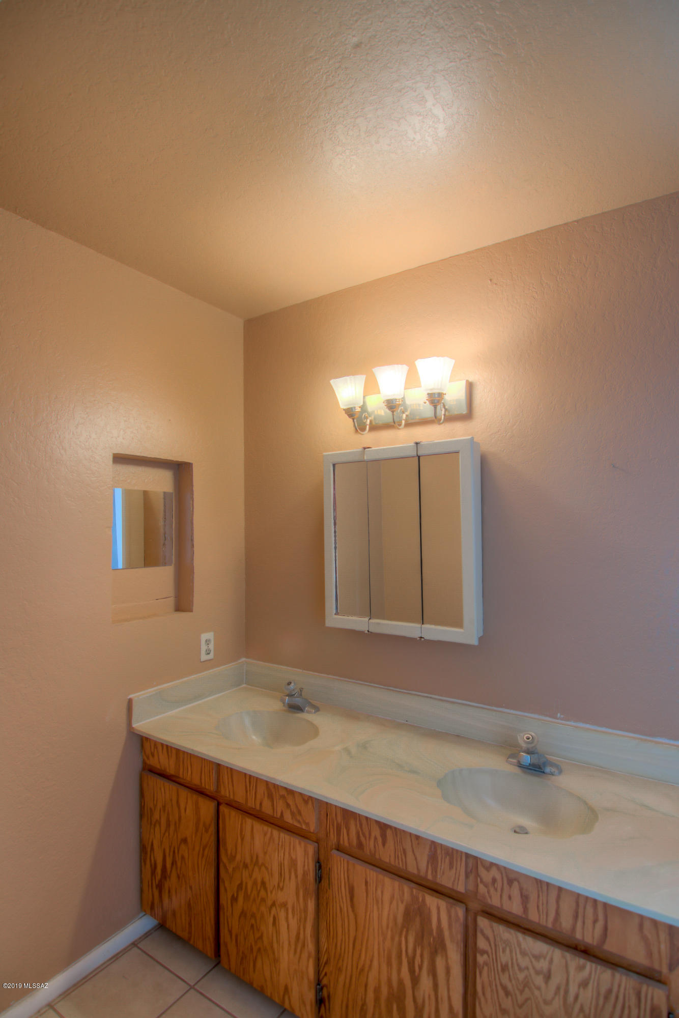 Orangewood Estates (375-439) - Residential