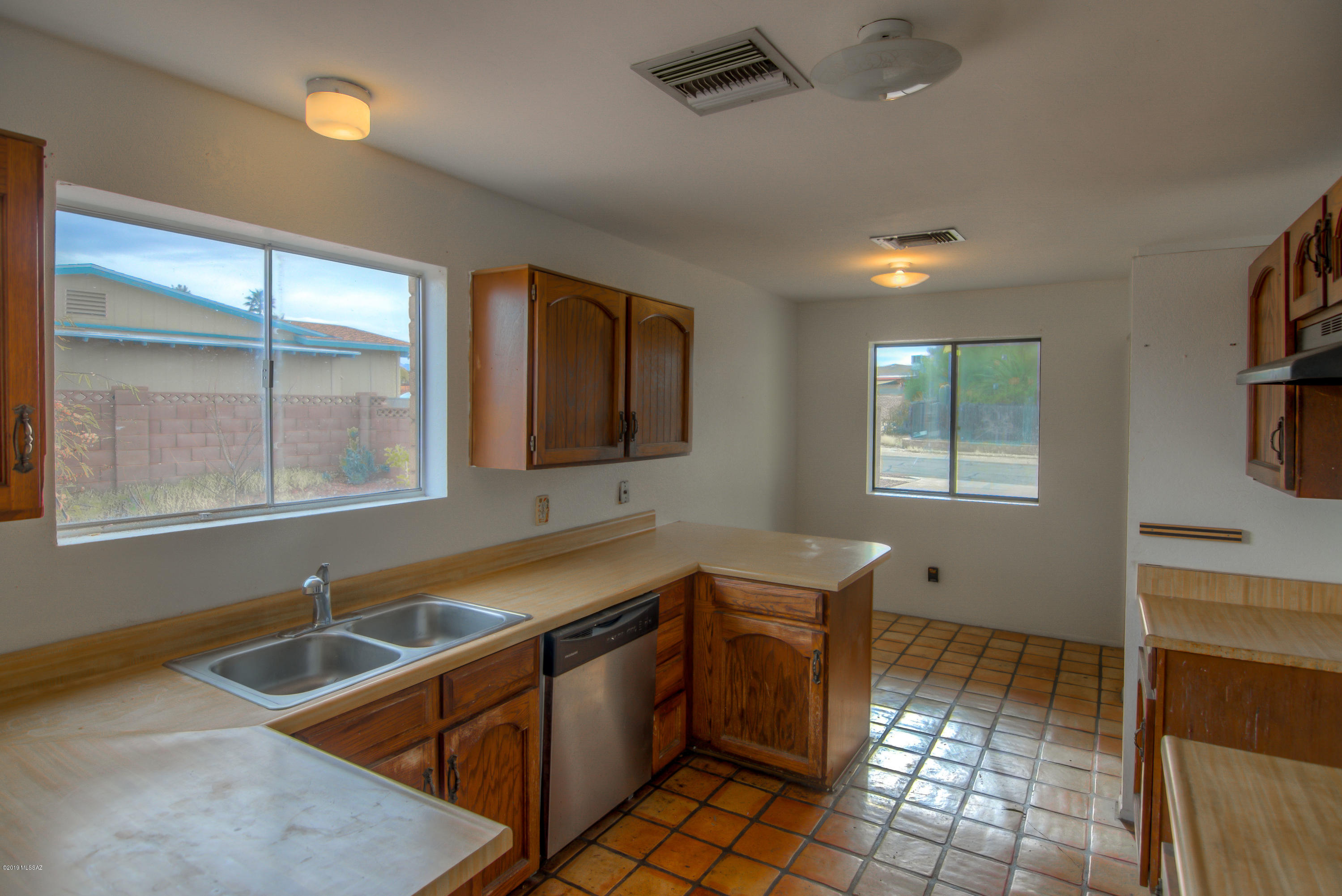 Orangewood Estates (375-439) - Residential