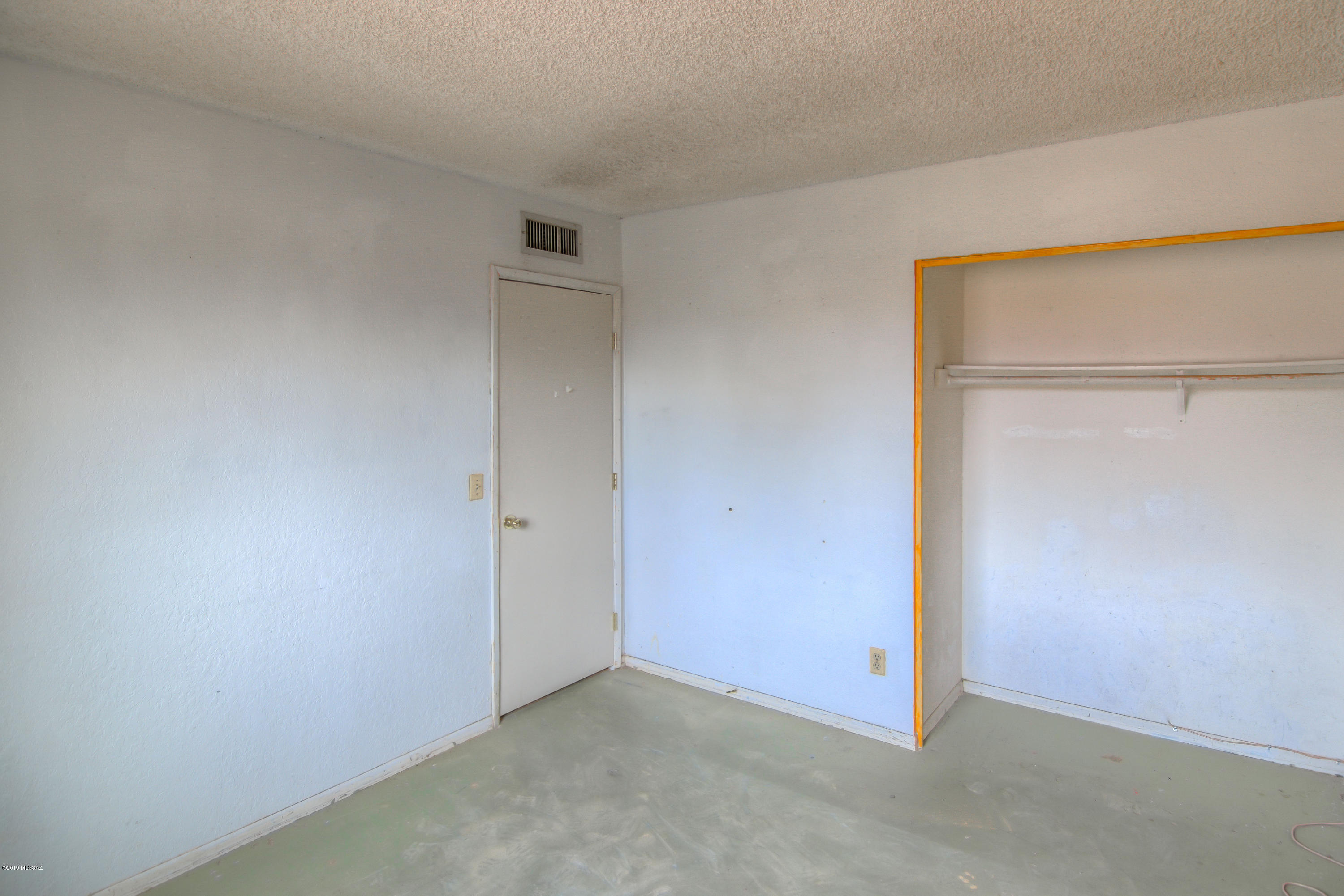 Orangewood Estates (375-439) - Residential