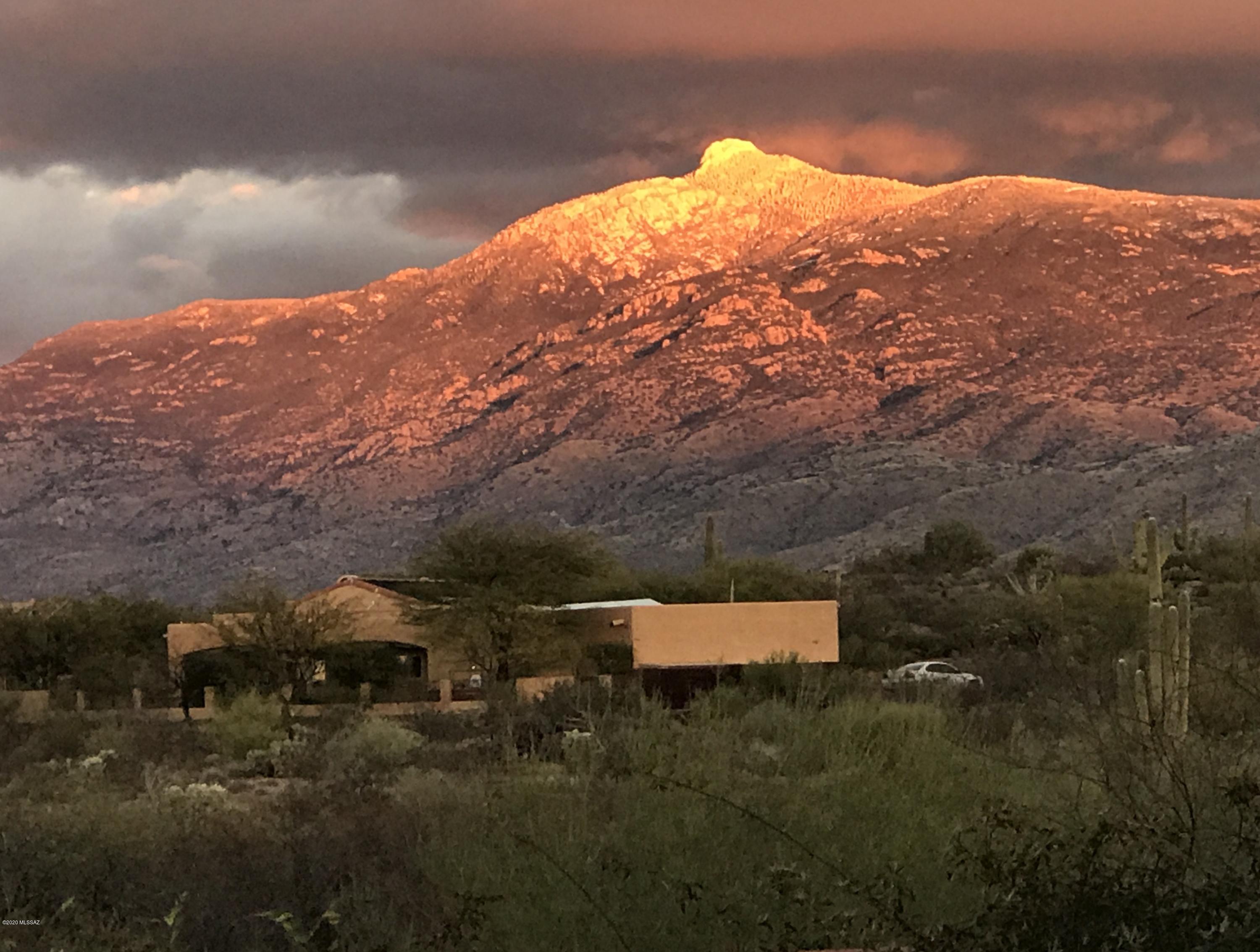 Amazing views! Great open space!
Dedicated trails, rec center, equestrian center.  Well designed master planed community situated on 1000 acres in the Rincon Valley.  2 miles from the Arizona Trail
Call today for your tour today and a list of available lots.