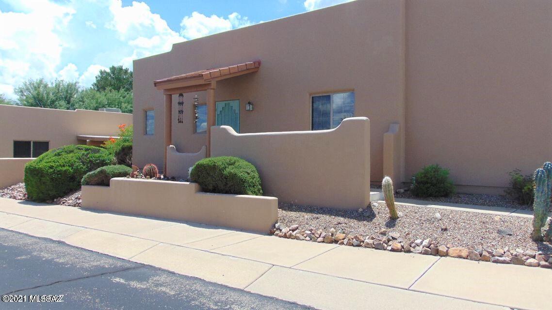This gorgeous townhouse is on a corner lot and features an open floor plan, decorator colors throughout, an $8,500 HVAC that was replaced in 2020, a $1,500 roof recoating, a new $500 water heater installed in 2020, and is close to the rec center. Home is completely furnished and move-in ready. New refrigerator recently installed.