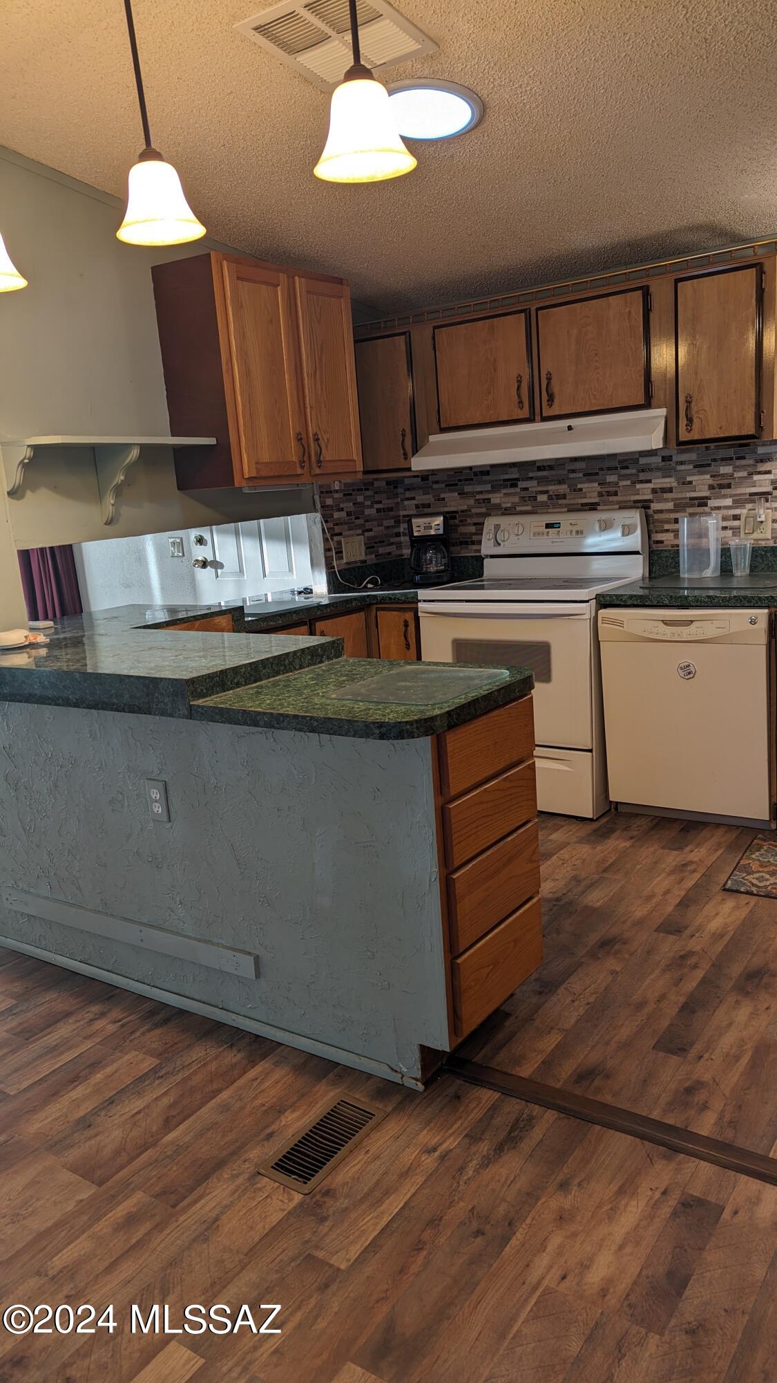 Green Valley Mobile Estates (438-568) - Residential