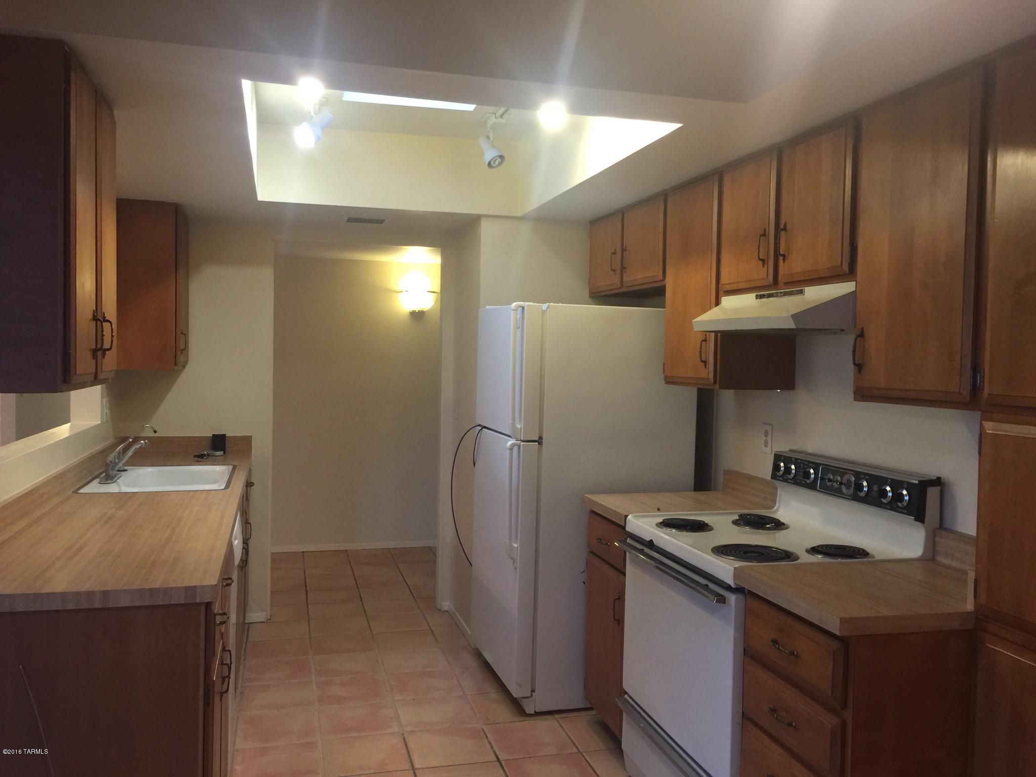 Riverbend - Sabino Canyon Road  (1-97) - Residential Lease