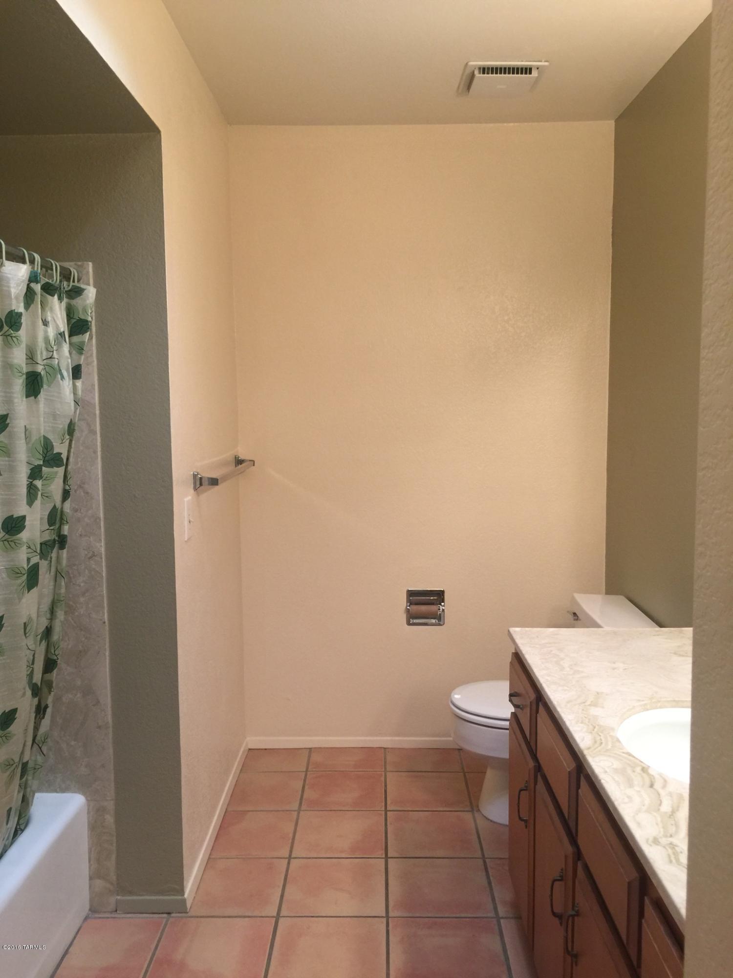 Riverbend - Sabino Canyon Road  (1-97) - Residential Lease