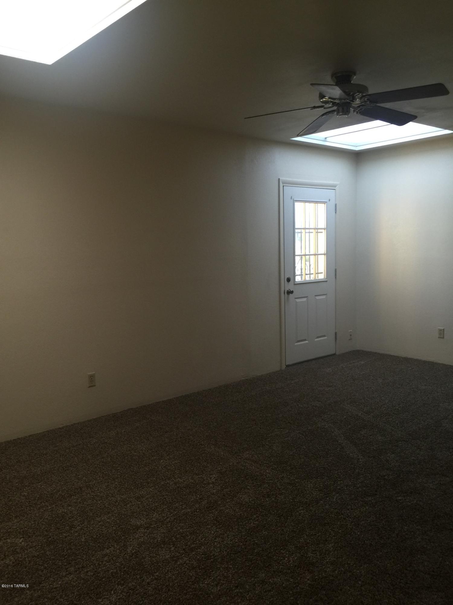 Riverbend - Sabino Canyon Road  (1-97) - Residential Lease