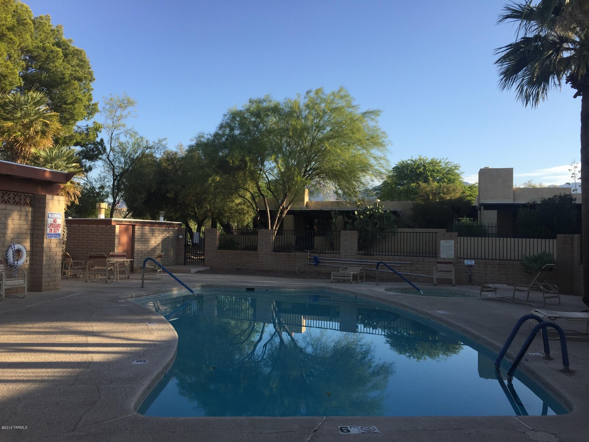 Riverbend - Sabino Canyon Road  (1-97) - Residential Lease