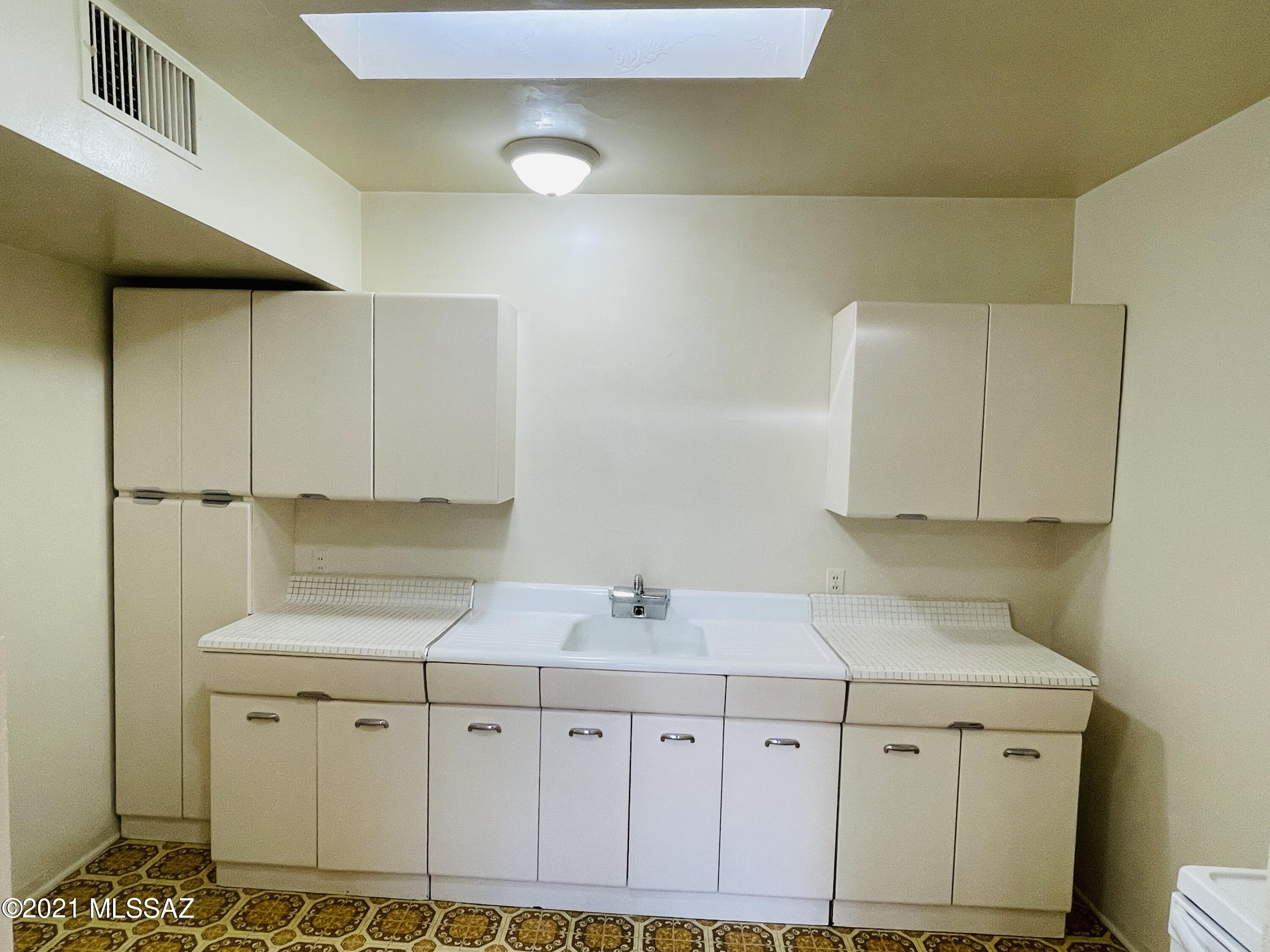 Virginia Heights - Residential Lease