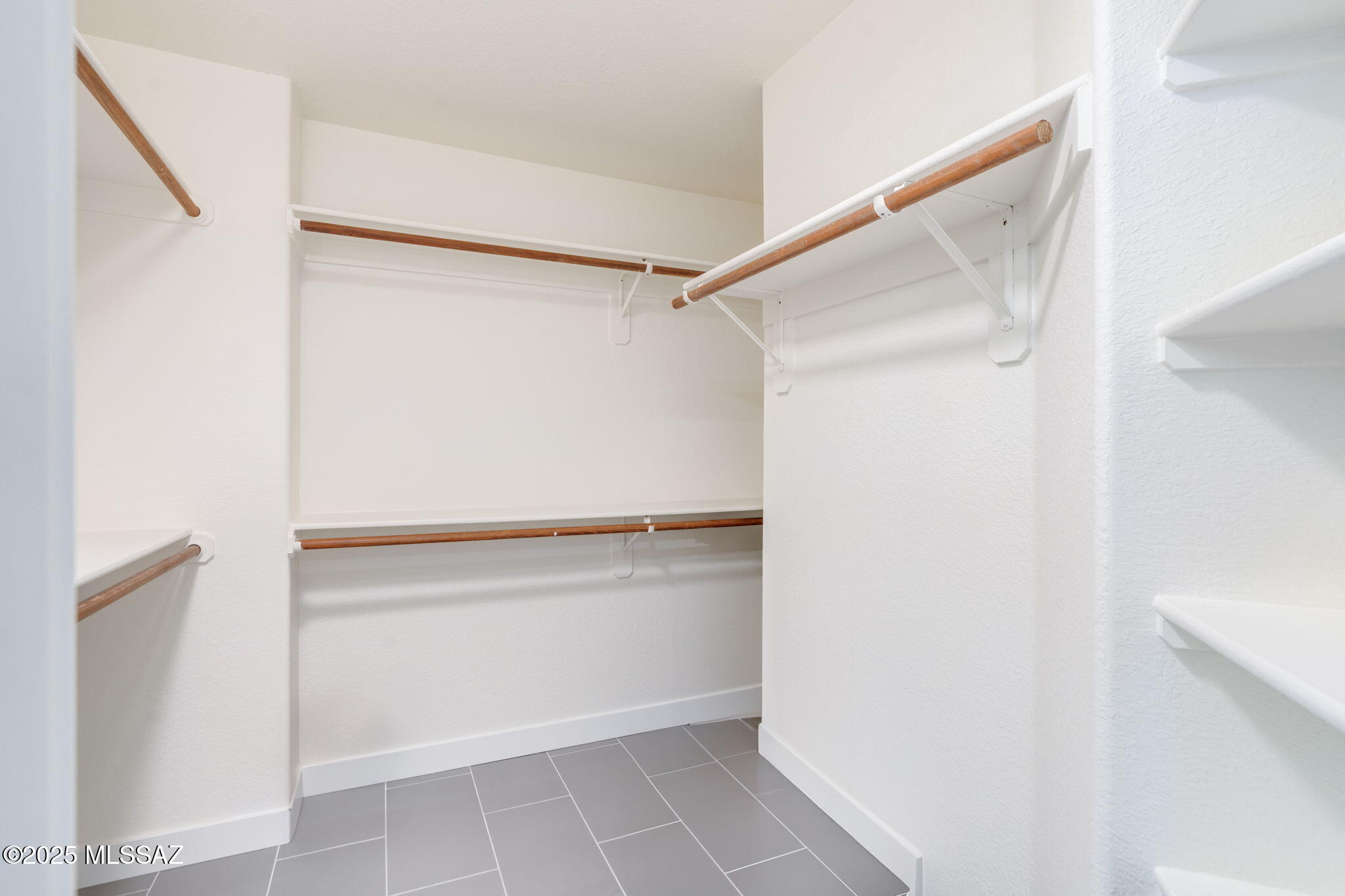 Ventana De Sabino (1-86) - Residential