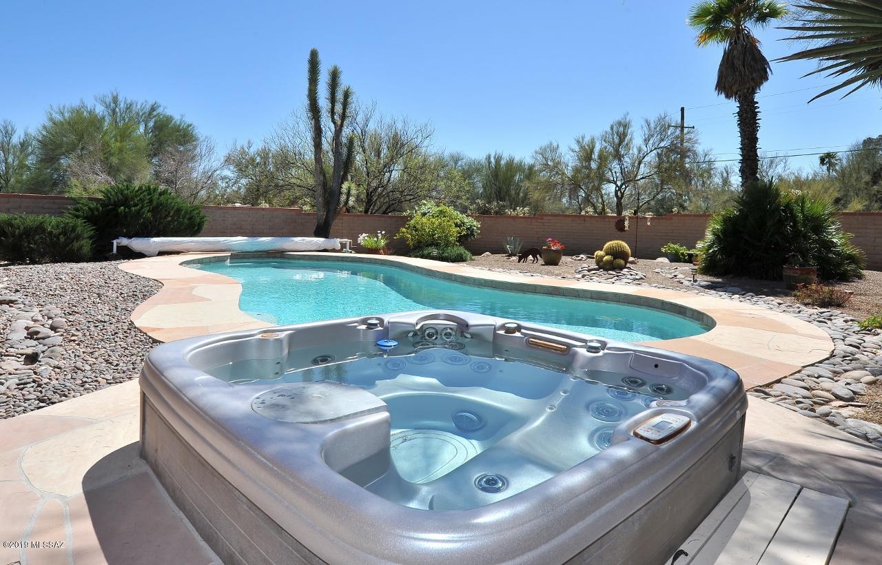 Sahara Palms Resub - Residential