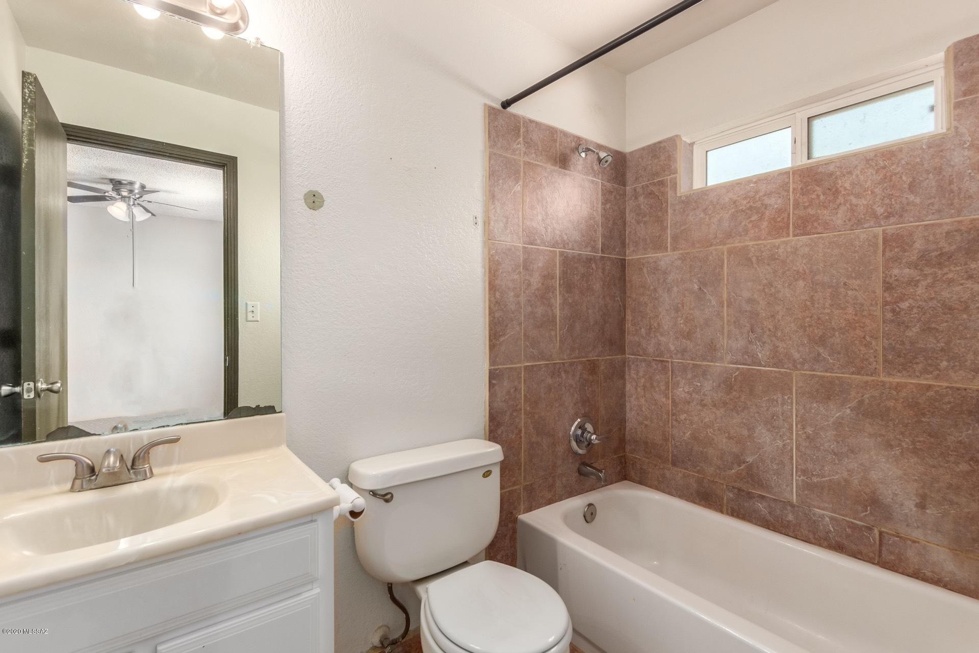 Valle Cereza (1-59) - Residential