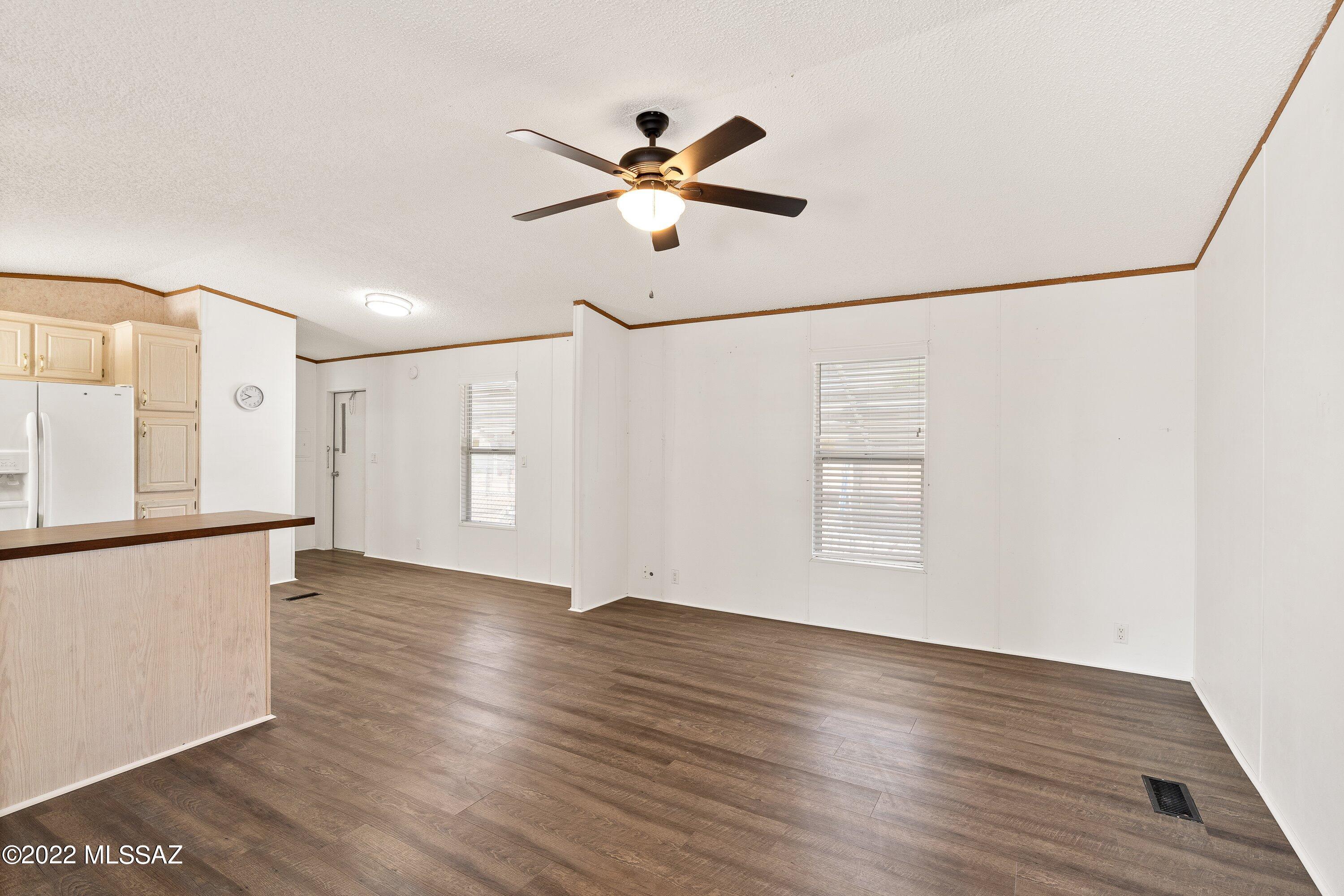 Kessler Manor (1-90) - Residential