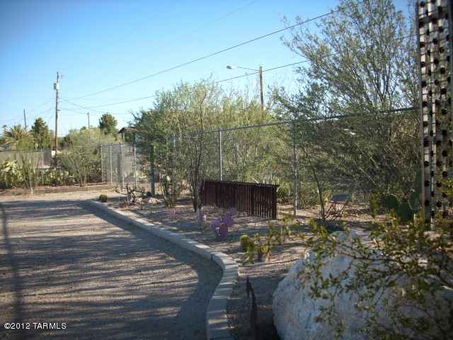 Vista Del Pueblo - Land