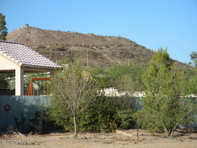 Vista Del Pueblo - Land