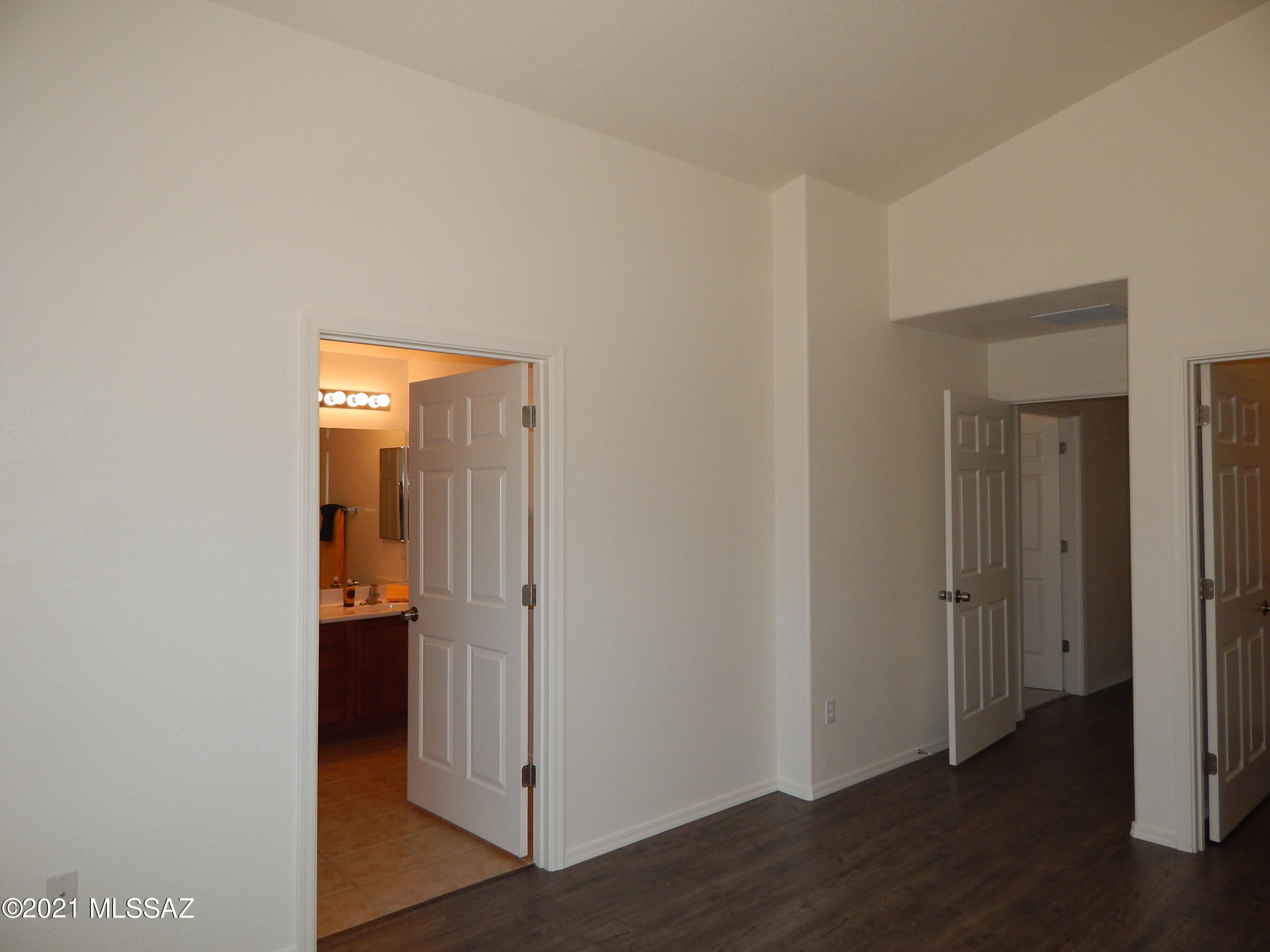 Colina De Oro (1-138) - Residential