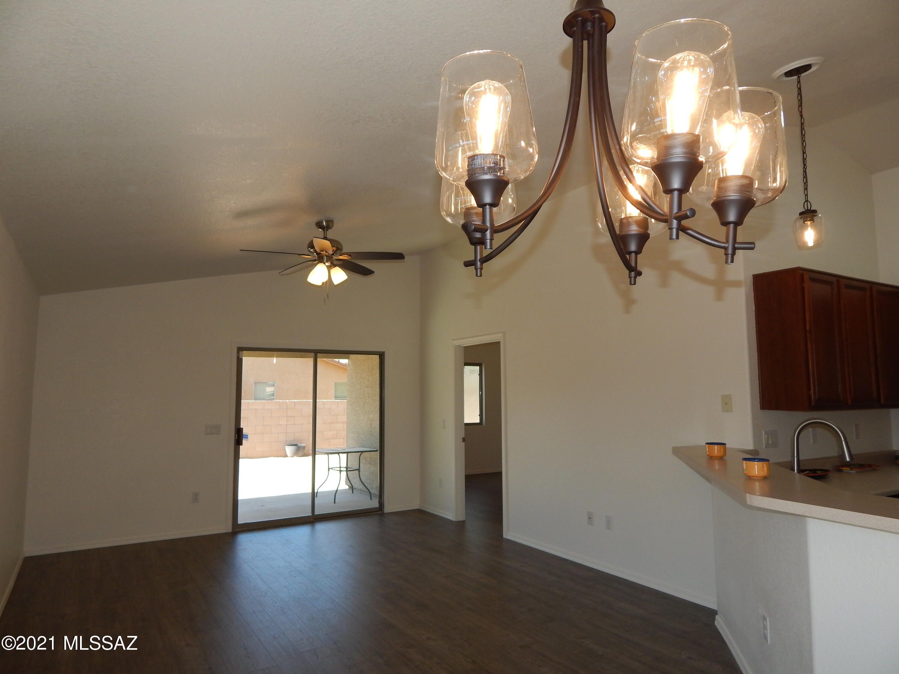 Colina De Oro (1-138) - Residential