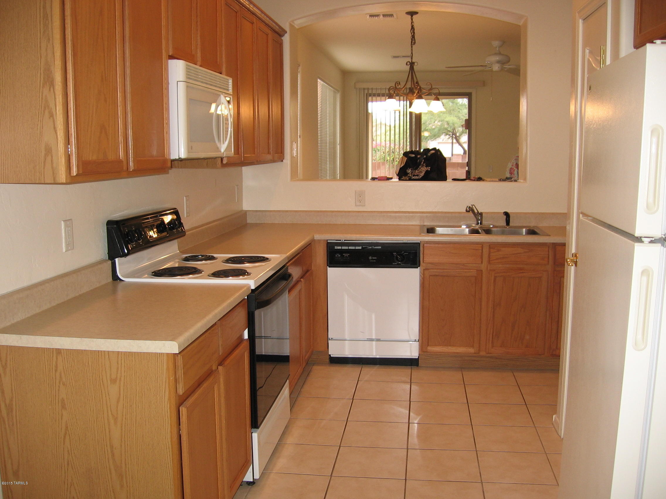 Hacienda Del Rio (1-118) - Residential Lease