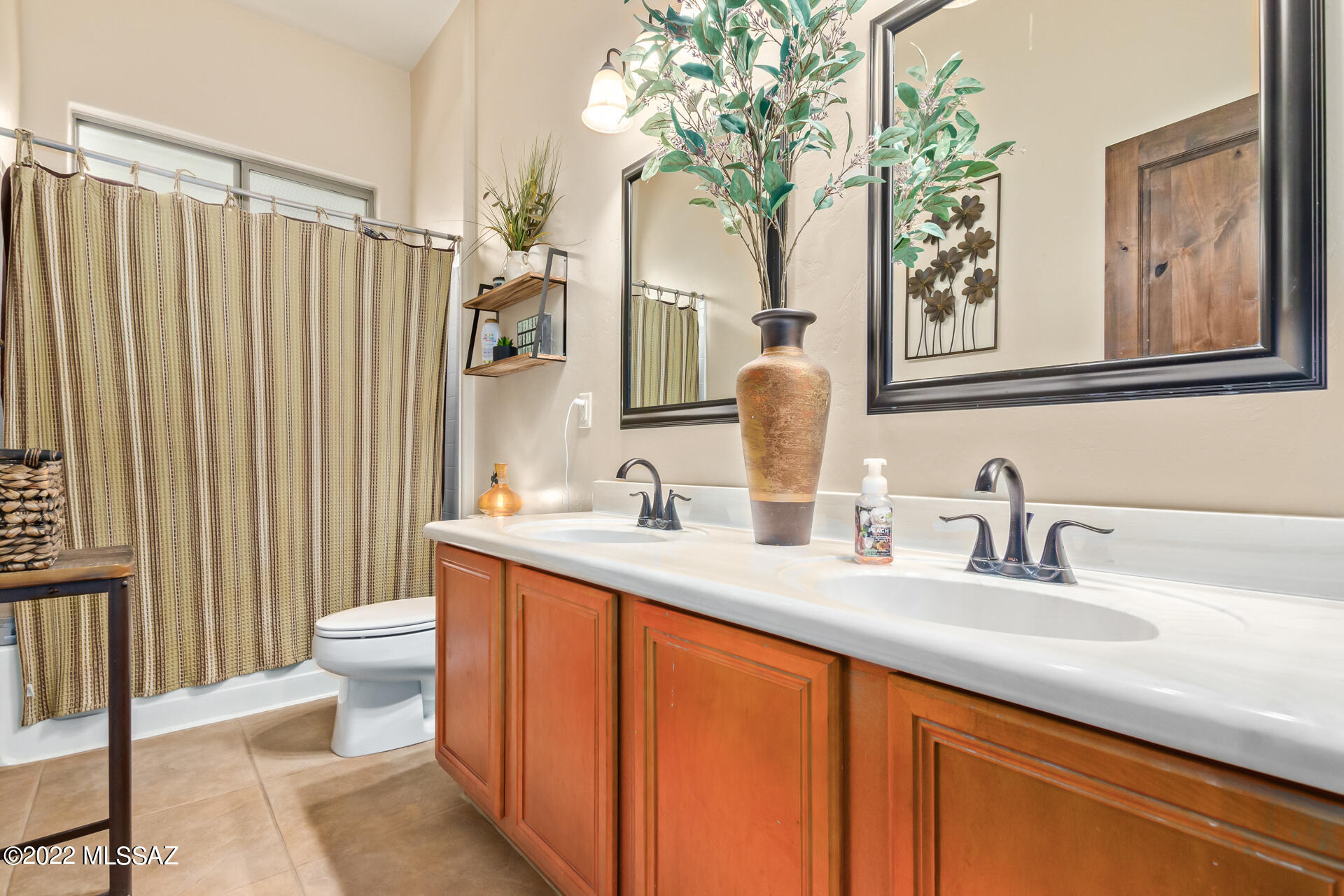 Rancho Del Lago (541-607) - Residential