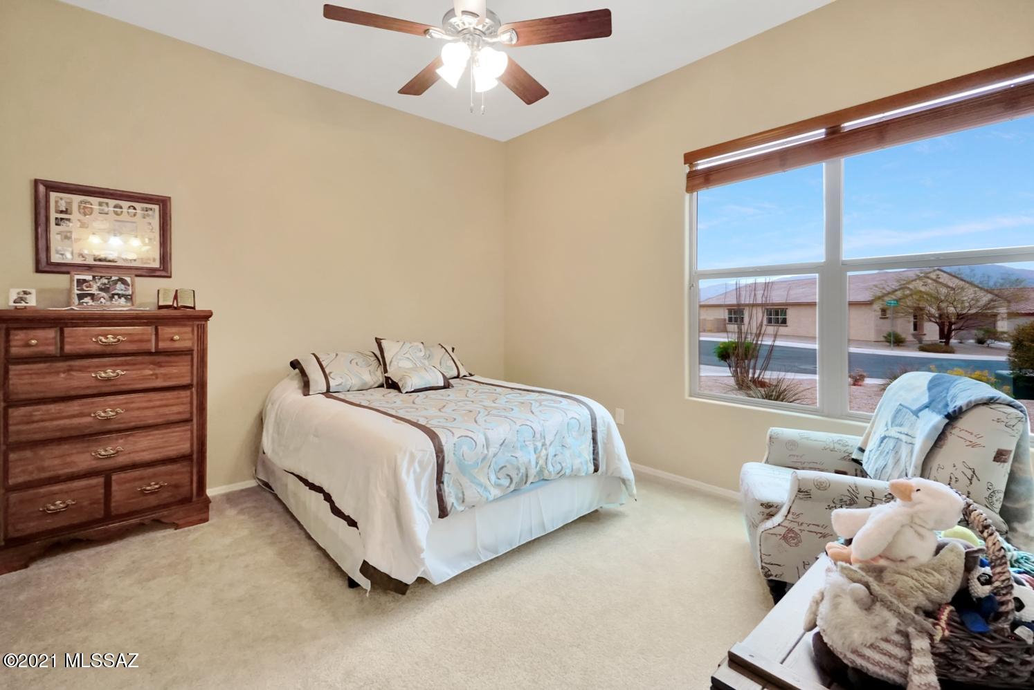 Silverbell West R-10 SQ20140800103 - Residential